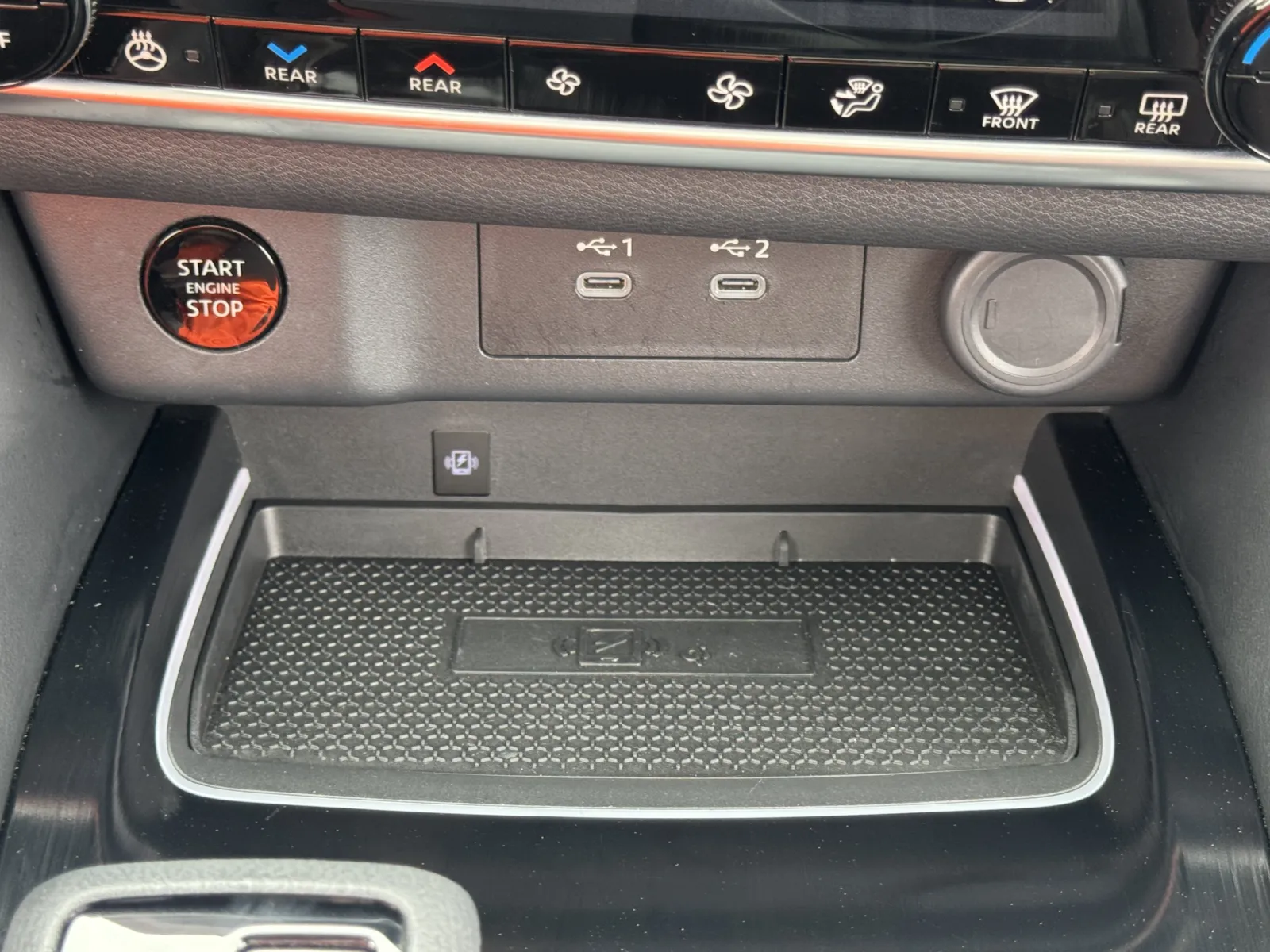 Nissan Rogue photo 28