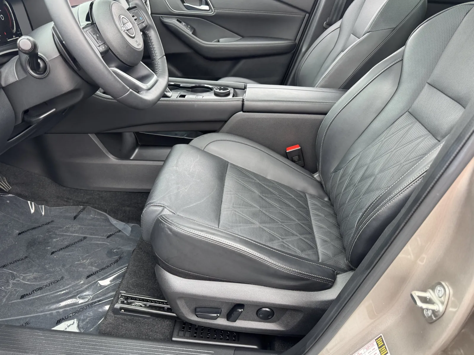 Nissan Rogue photo 33