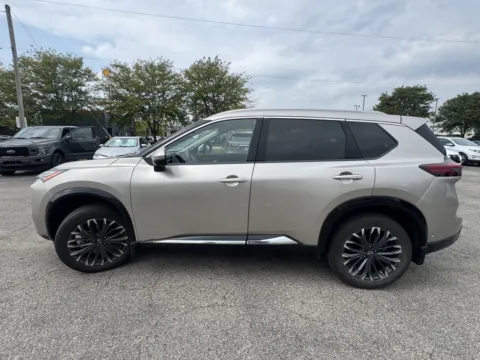 Another view of 2024 Nissan Rogue Platinum for sale in Columbus, OH at Auto Boutique Ohio