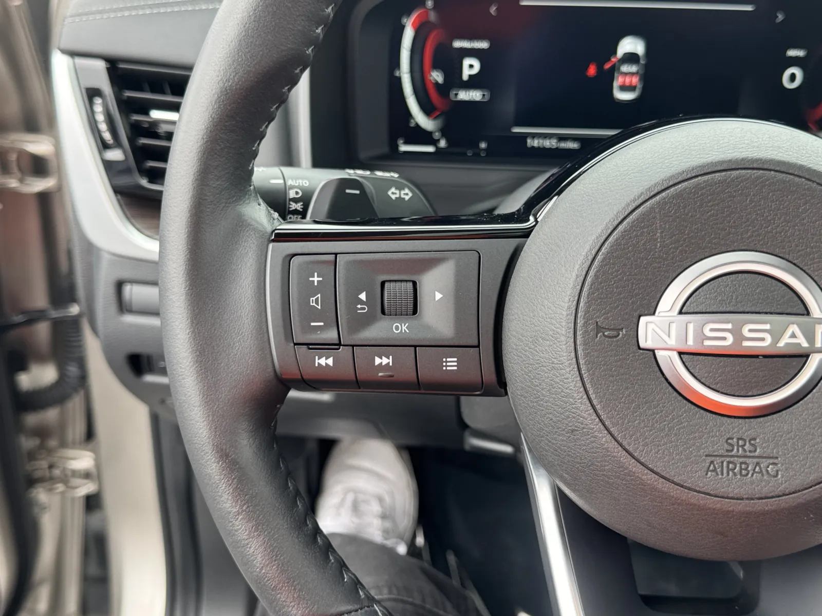 Nissan Rogue photo 22