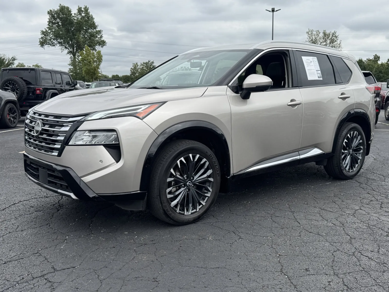 Nissan Rogue photo 7