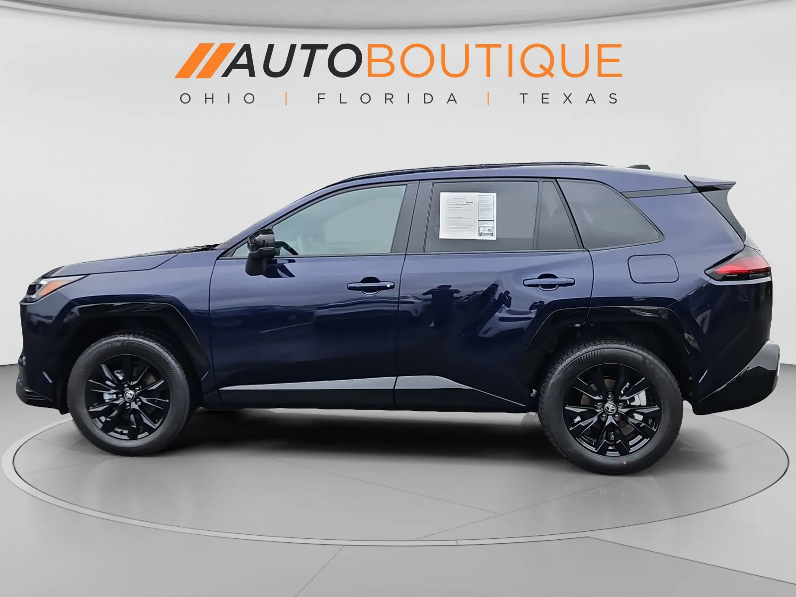 Toyota RAV4 photo 2