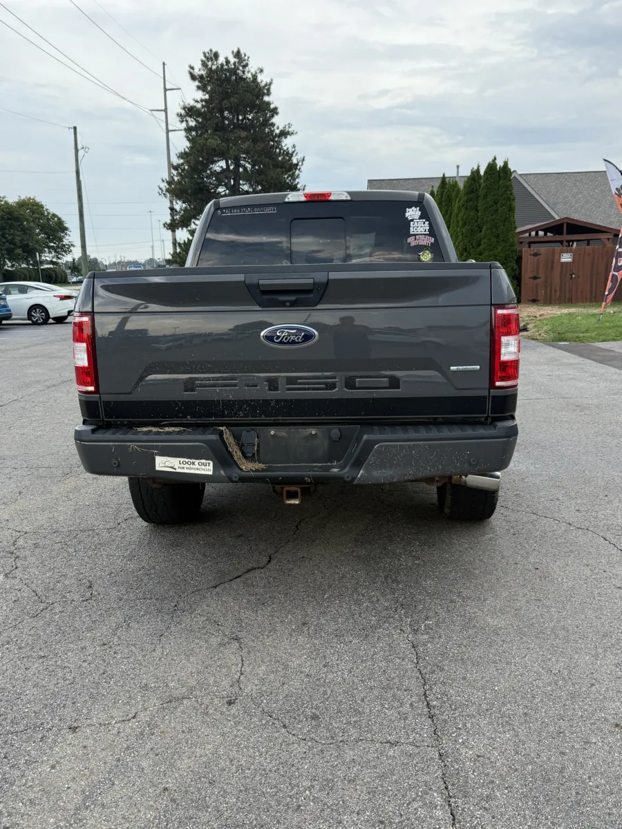 Ford F-150 photo 3