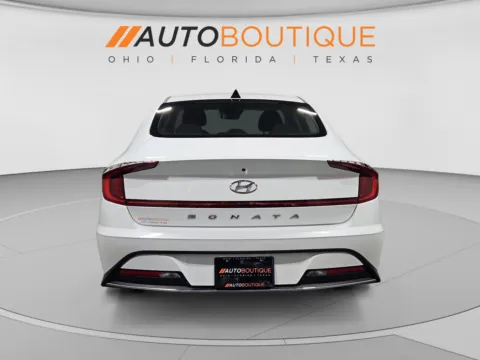 More photos of 2021 Hyundai Sonata SE at Auto Boutique Ohio, OH