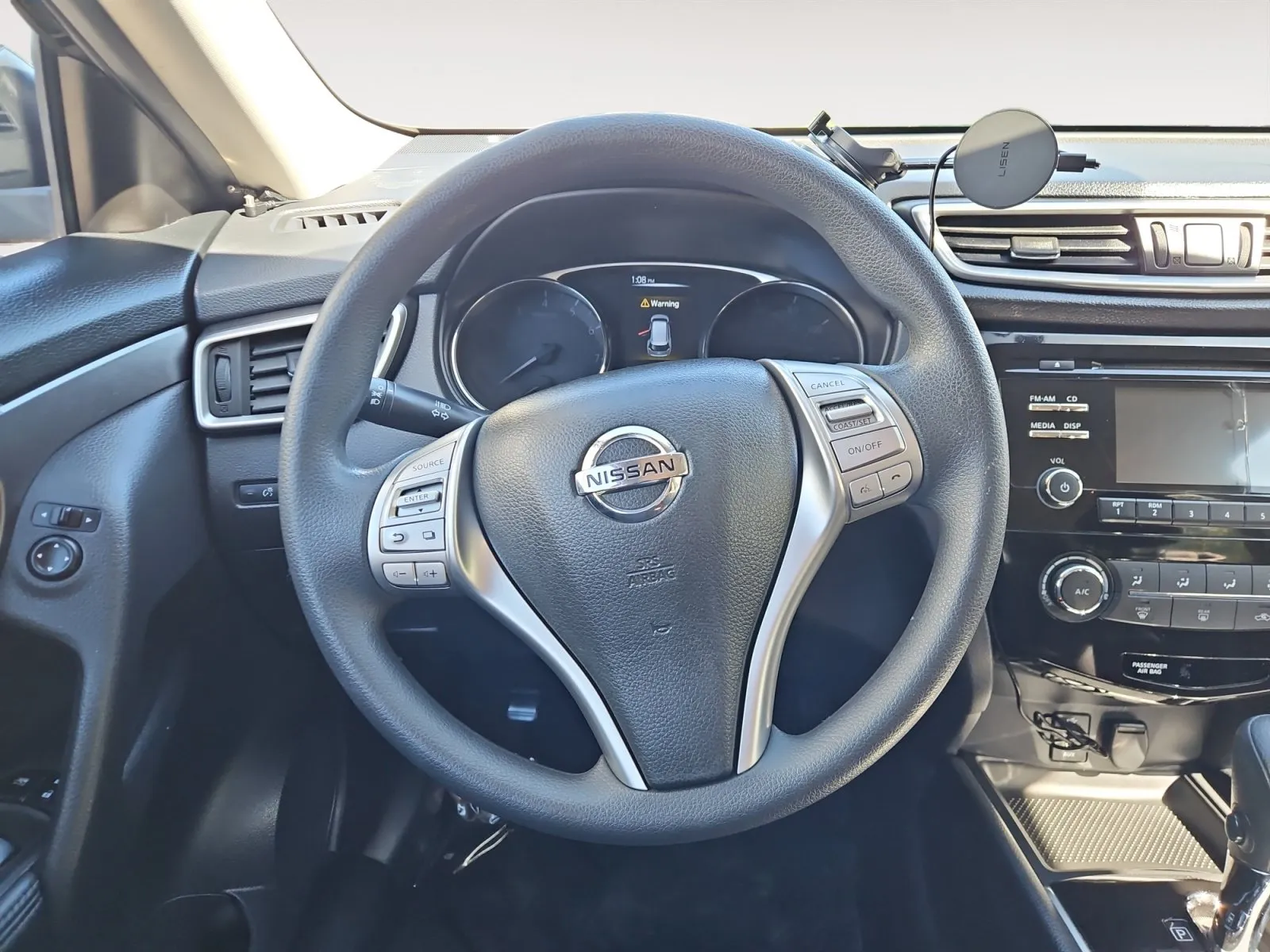 Nissan Rogue photo 12