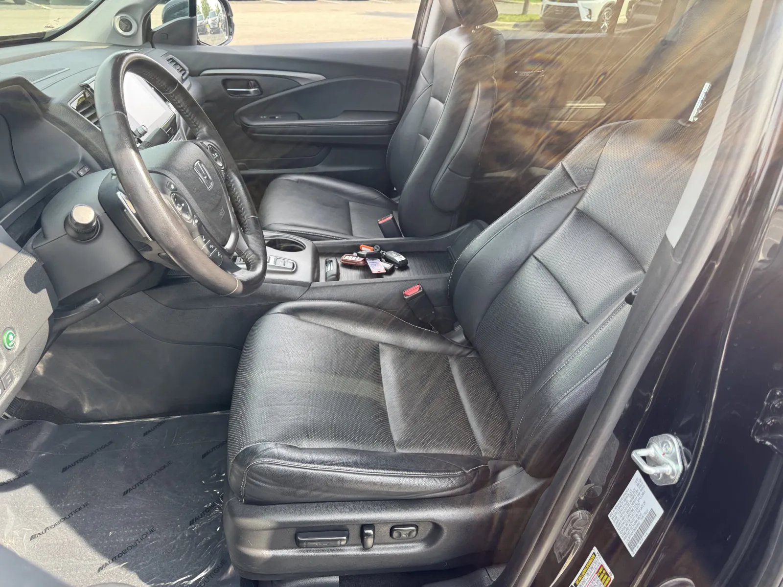 Honda Ridgeline photo 8