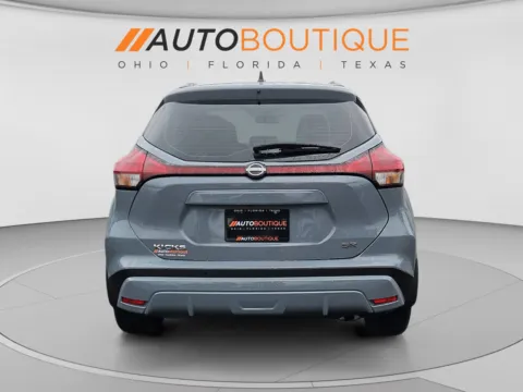 More photos of 2023 Nissan Kicks SR at Auto Boutique Ohio, OH