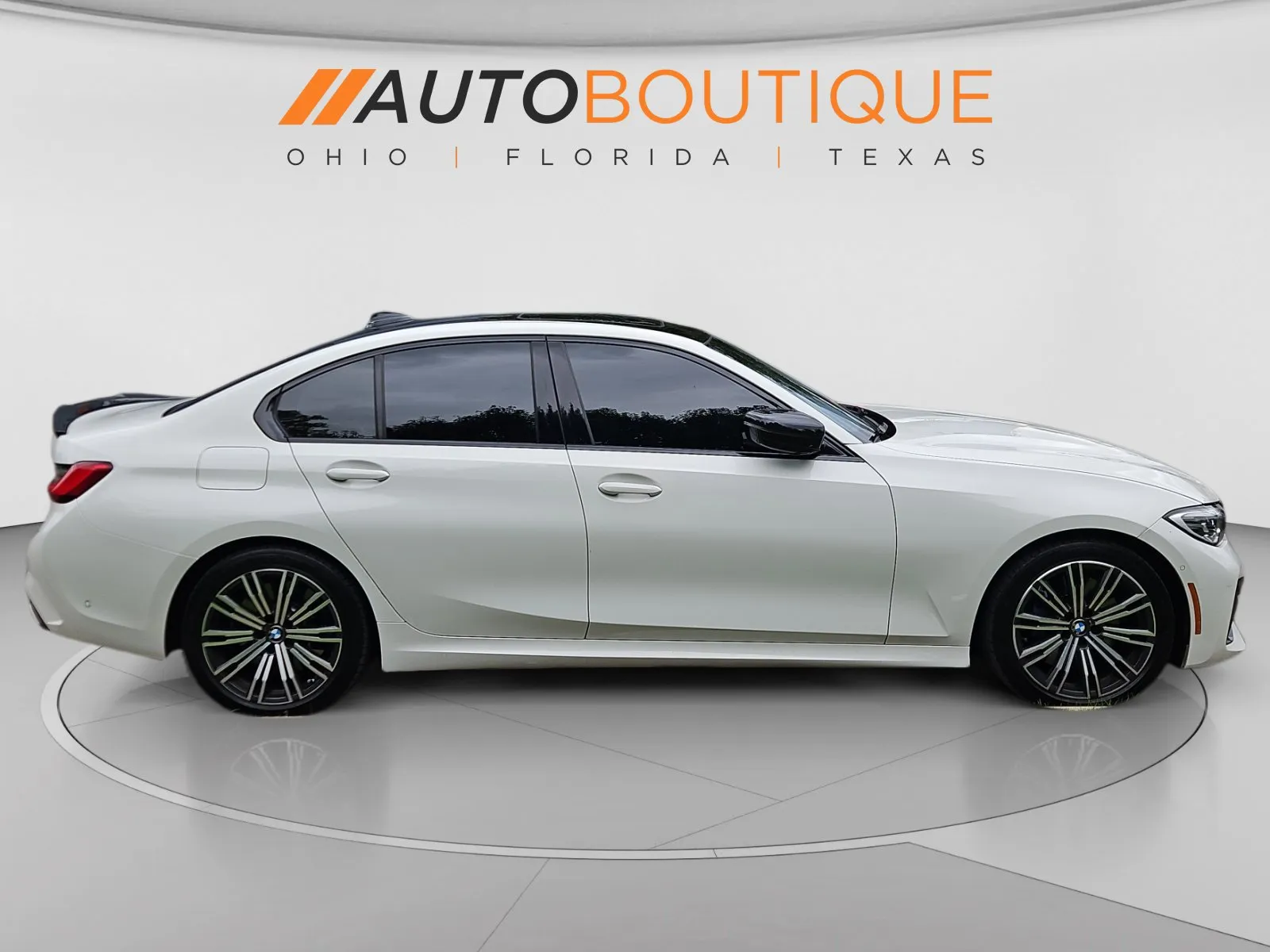 BMW 3 Series photo 7