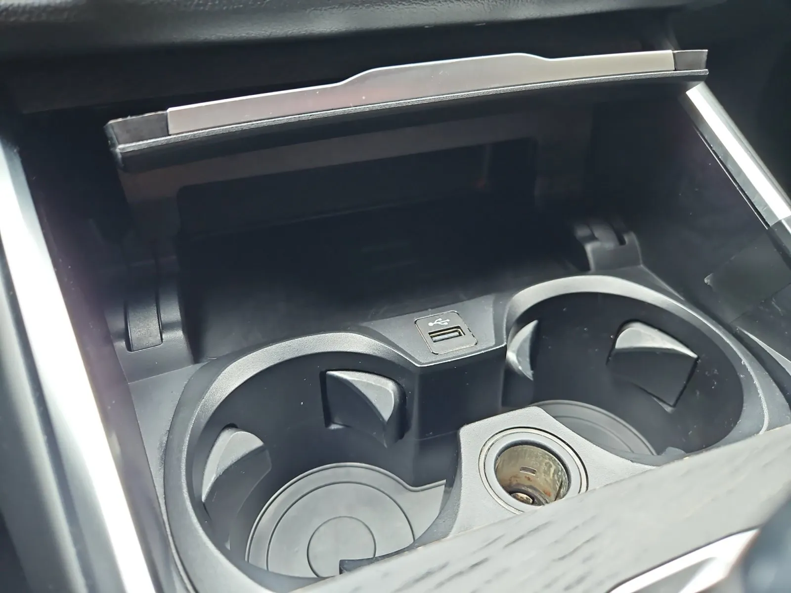 BMW 3 Series photo 24