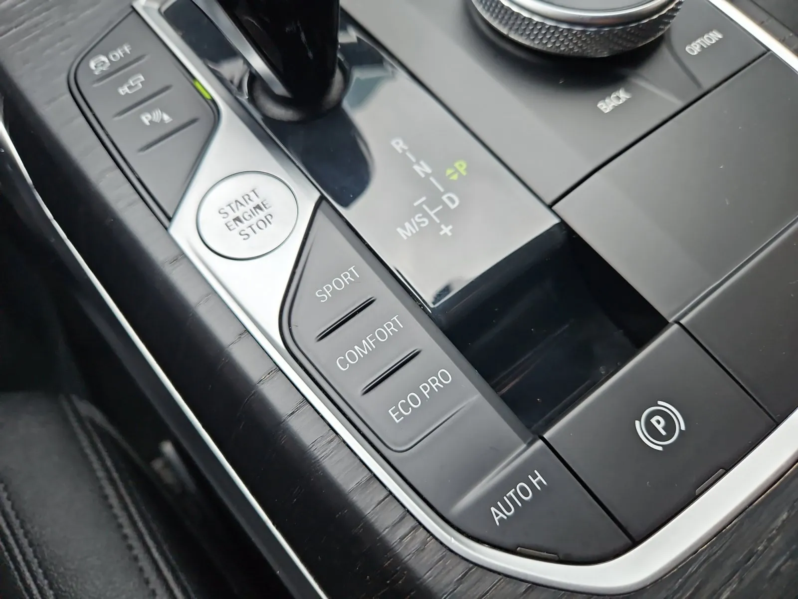BMW 3 Series photo 27