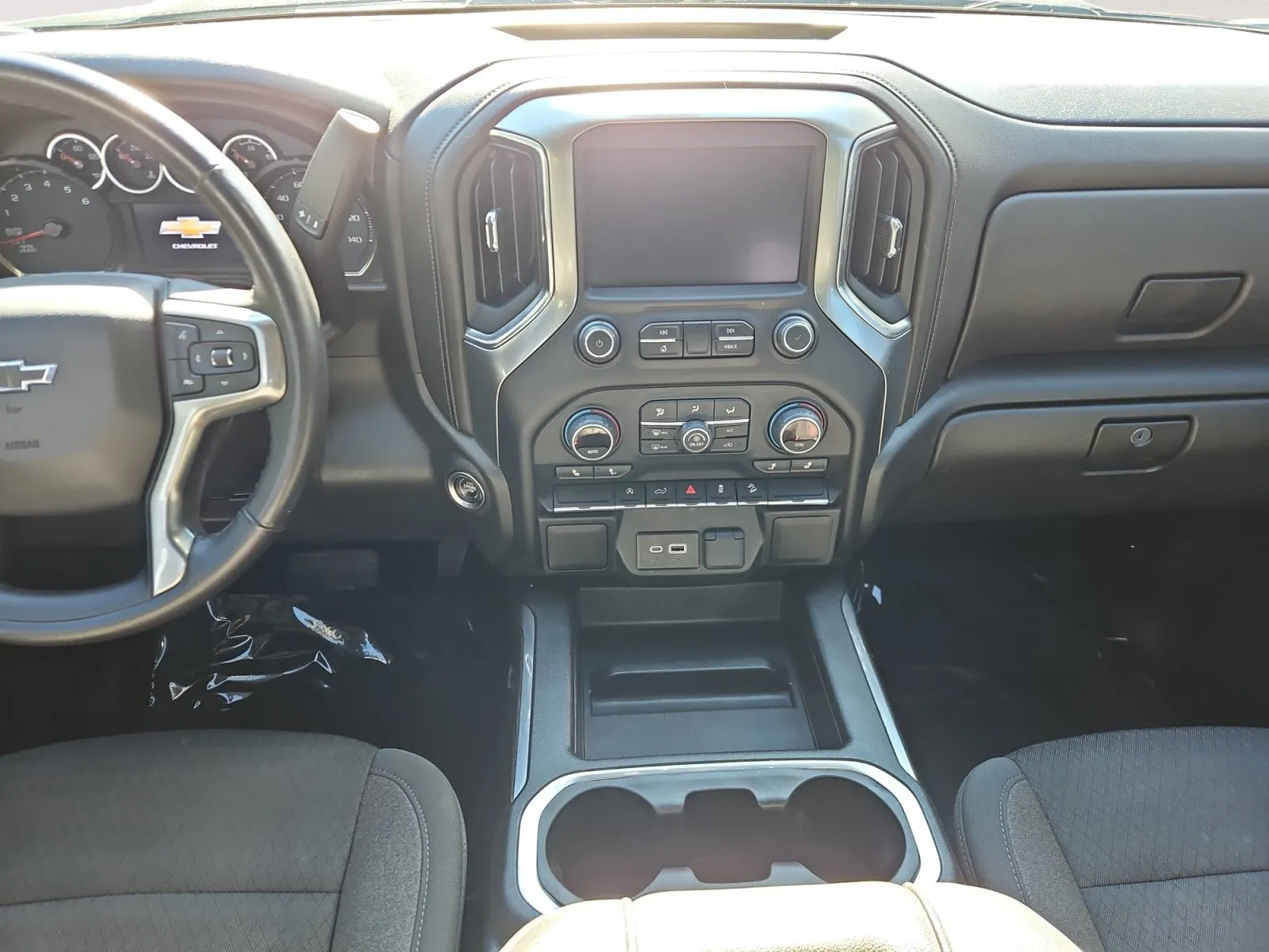 Chevrolet Silverado photo 12