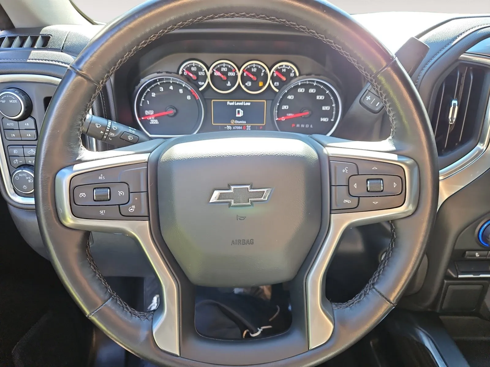 Chevrolet Silverado photo 13