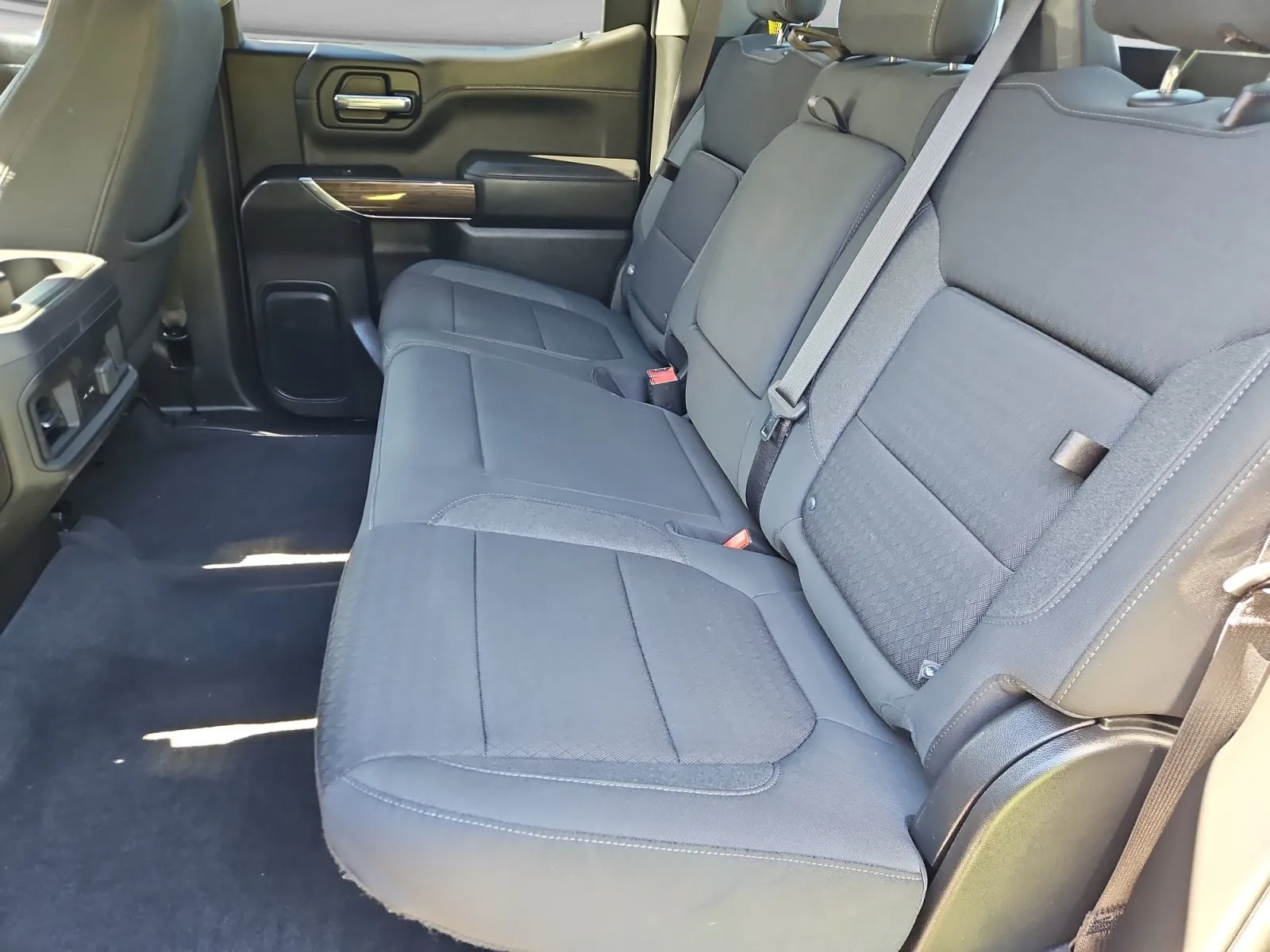 Chevrolet Silverado photo 15
