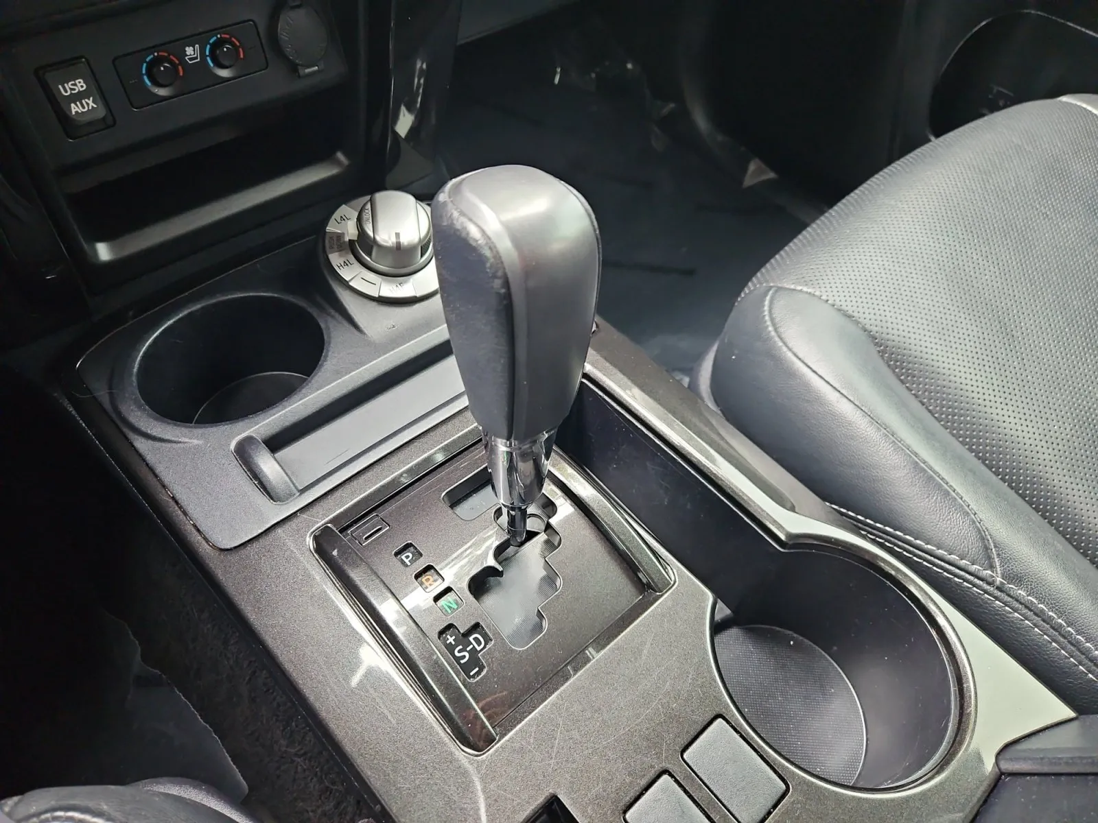 Toyota 4Runner photo 25