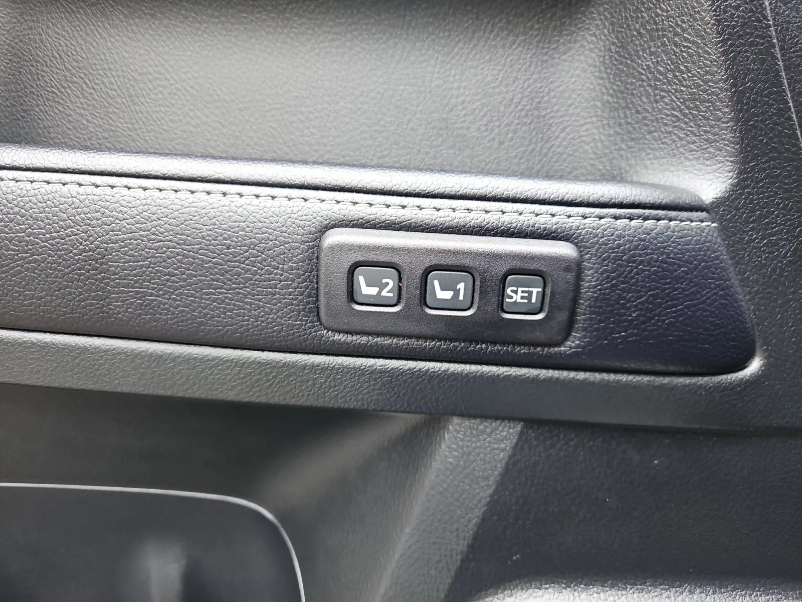 Toyota 4Runner photo 17