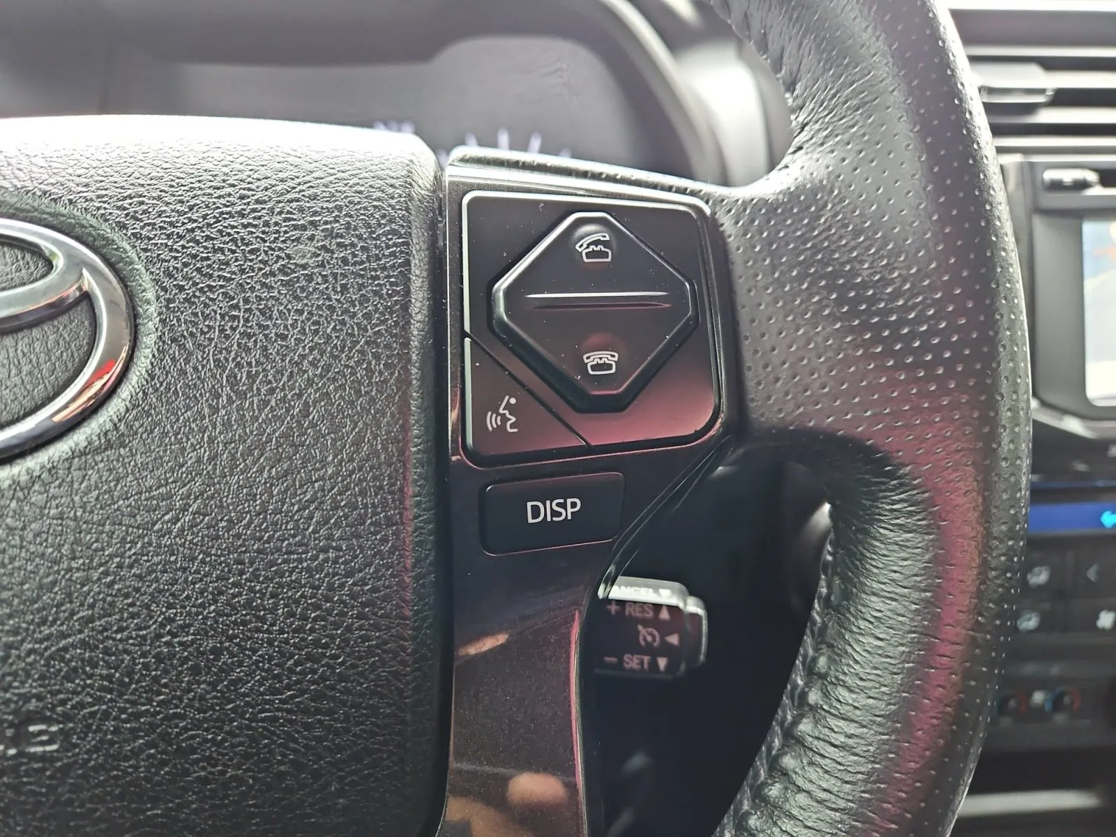 Toyota 4Runner photo 29