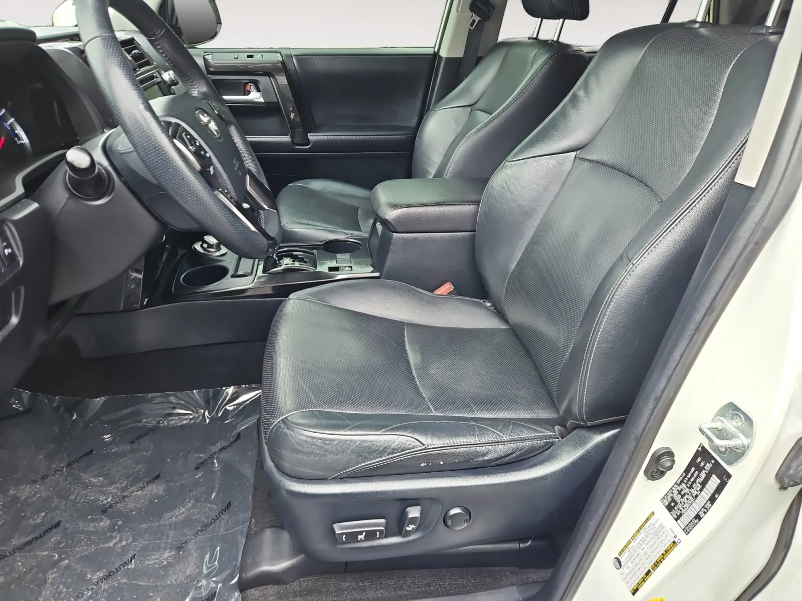Toyota 4Runner photo 10