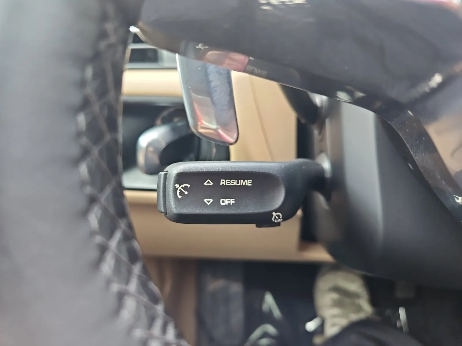 Porsche Macan photo 31