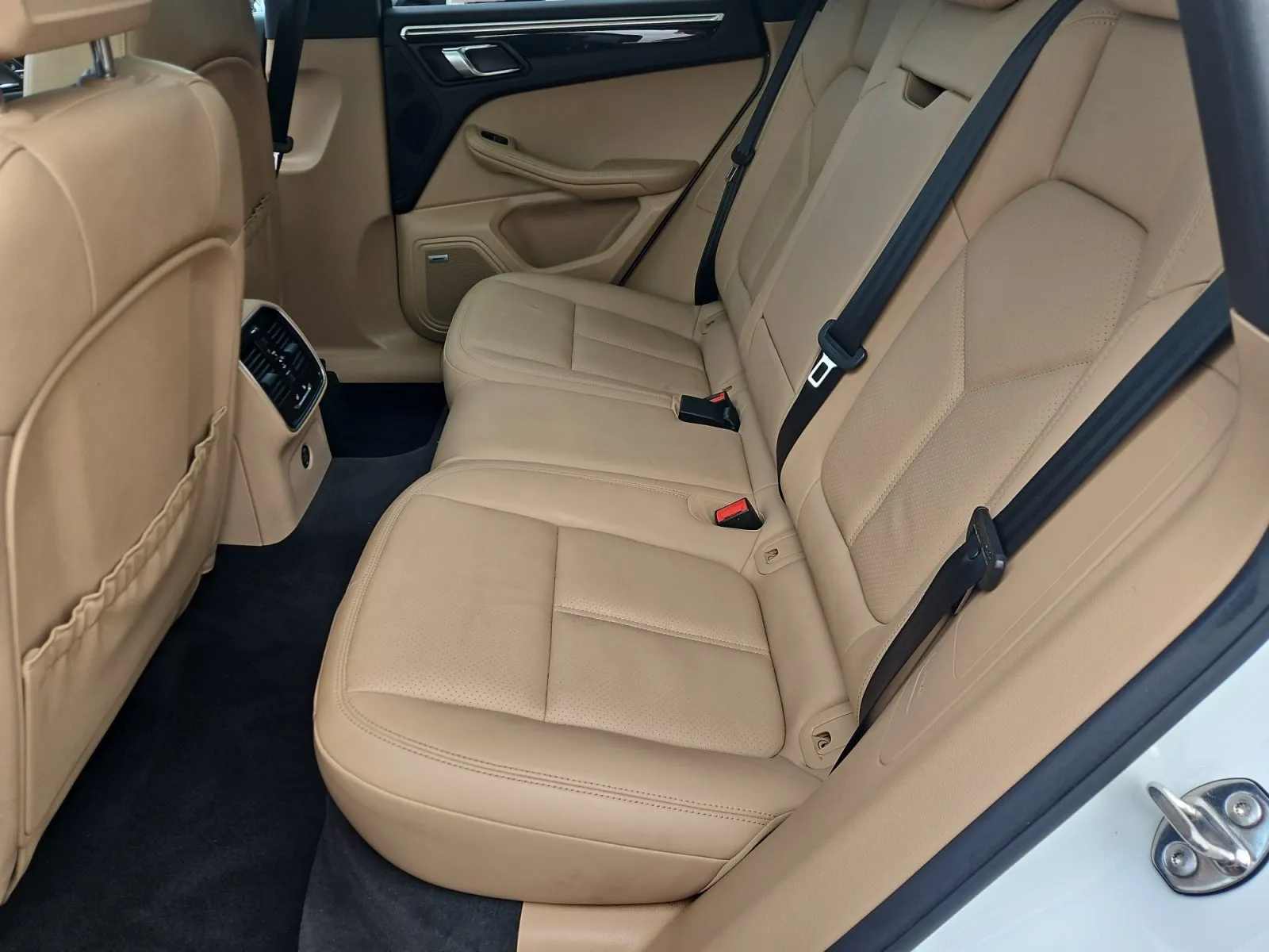 Porsche Macan photo 15