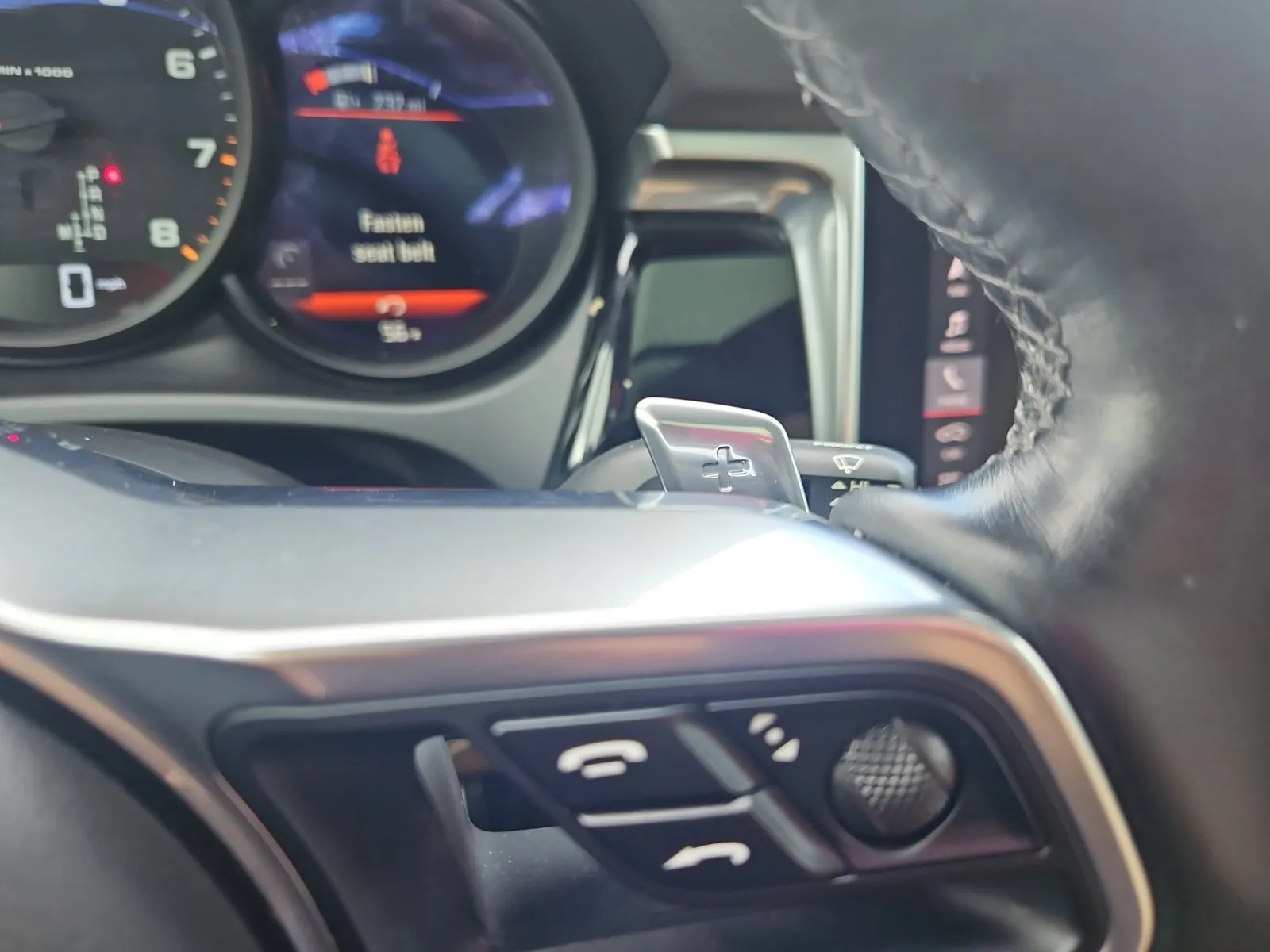 Porsche Macan photo 28