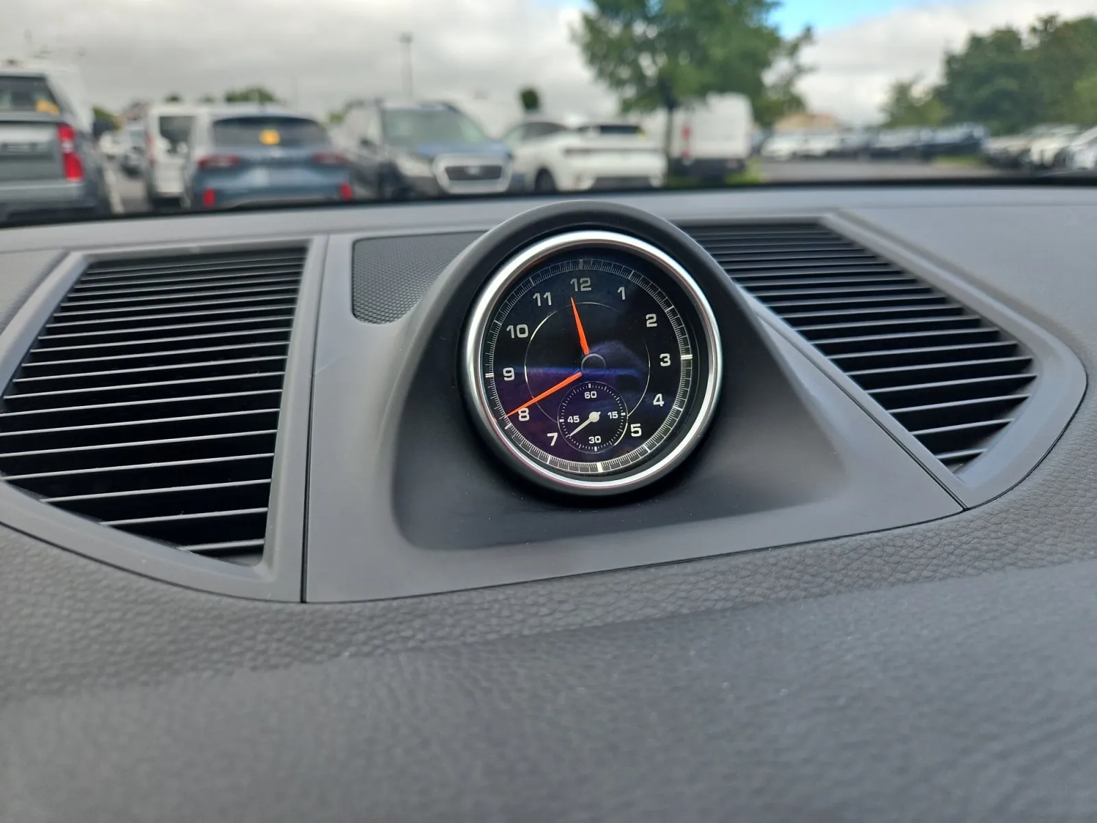 Porsche Macan photo 21