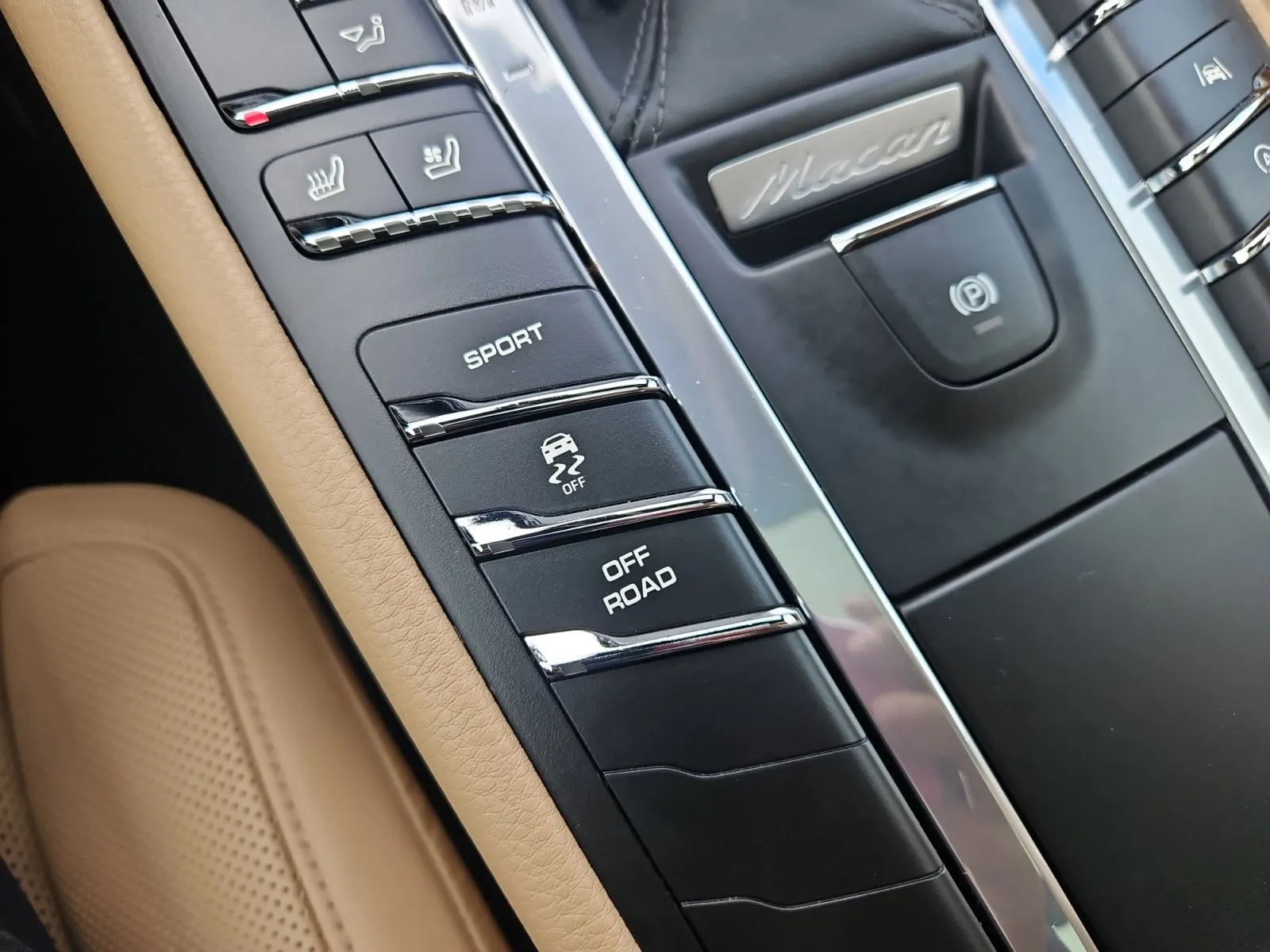 Porsche Macan photo 25