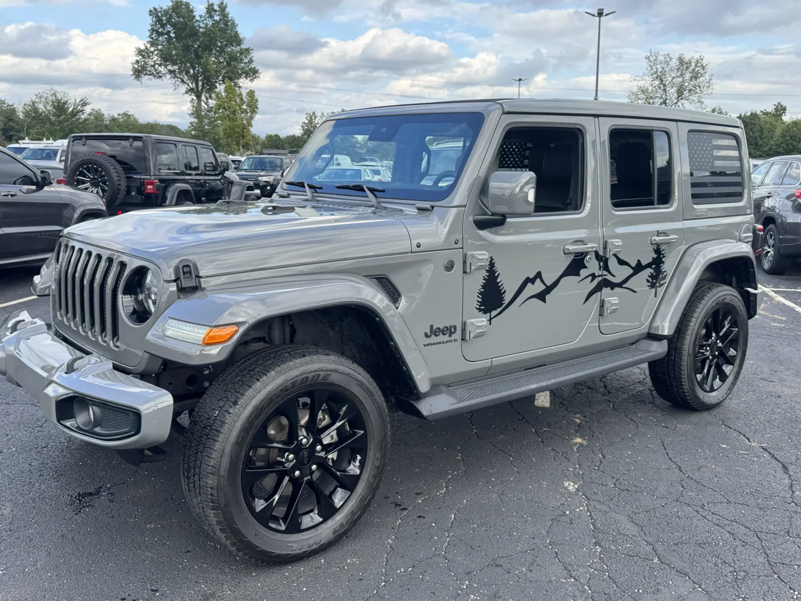 Jeep Wrangler photo 7