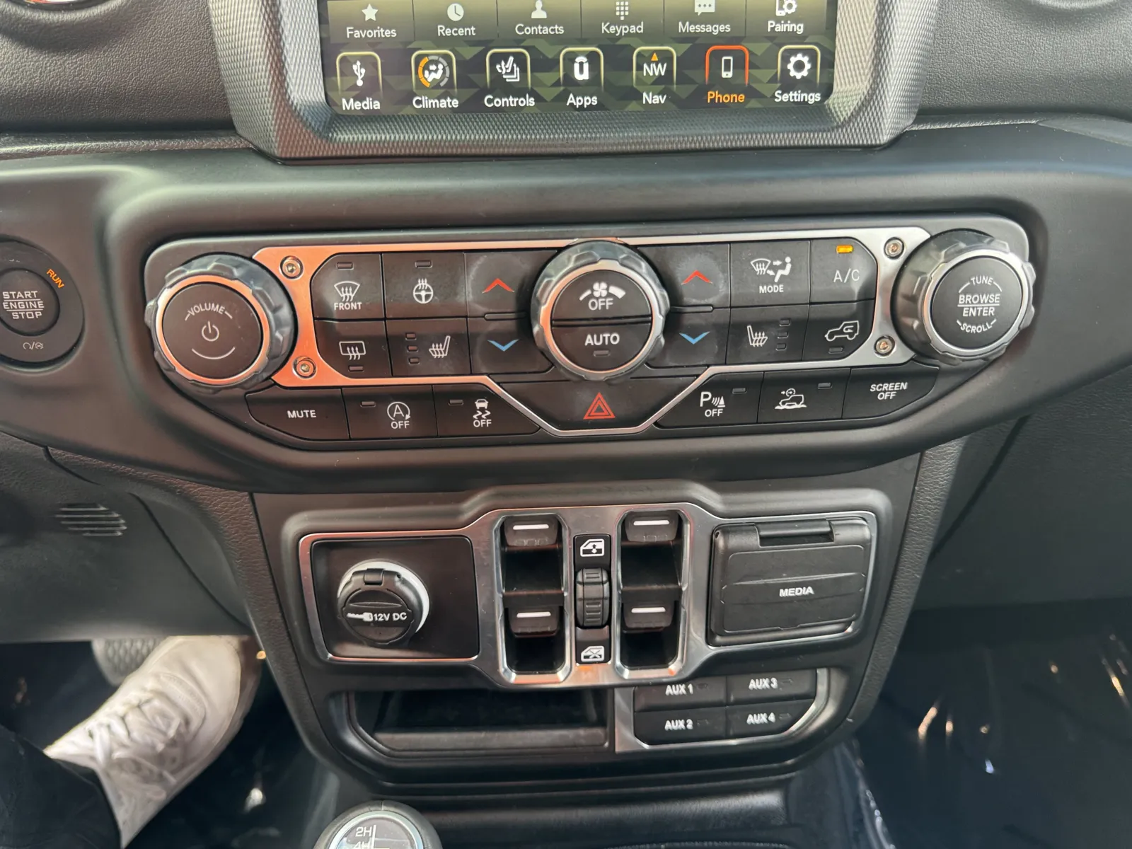 Jeep Wrangler photo 27