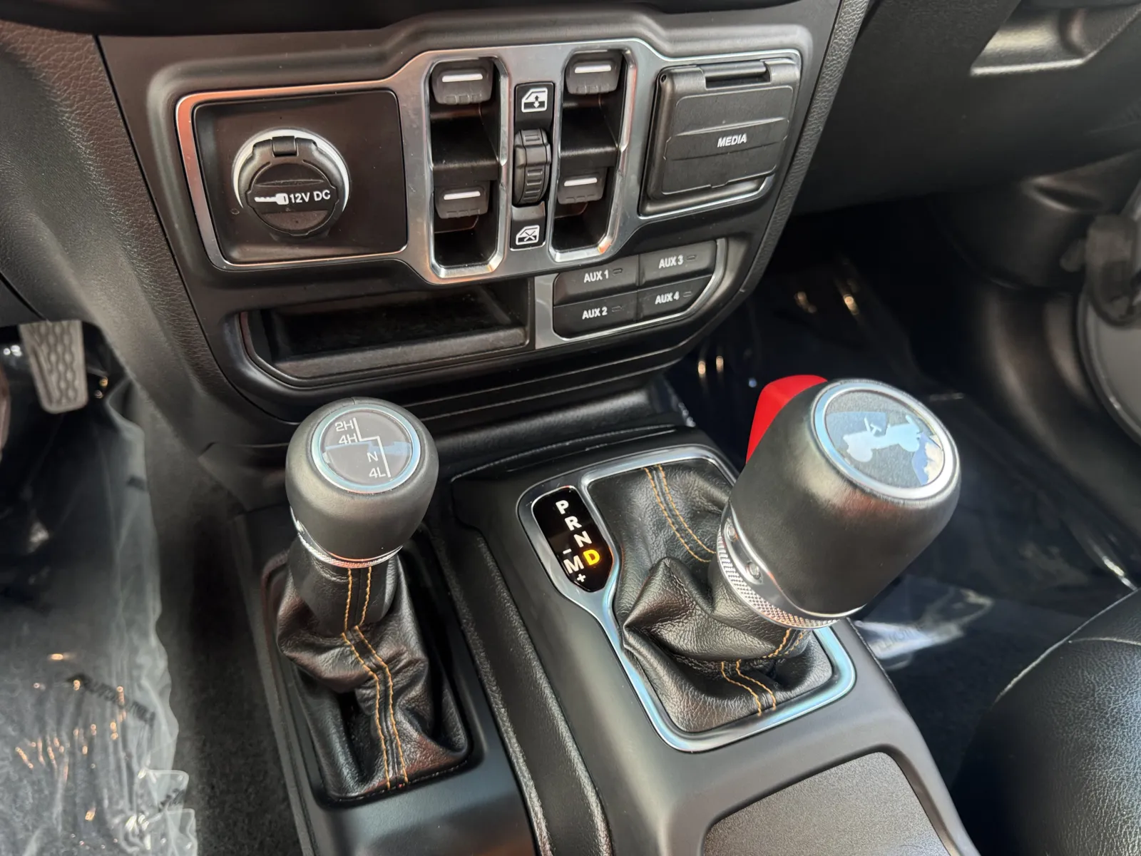 Jeep Wrangler photo 28