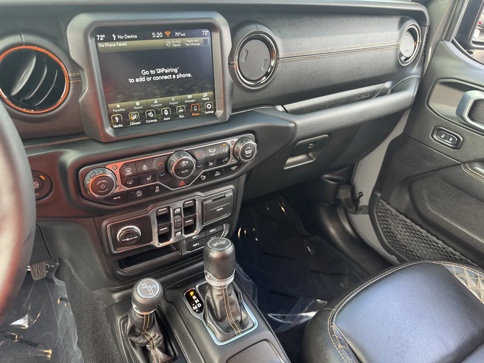 Jeep Wrangler photo 23