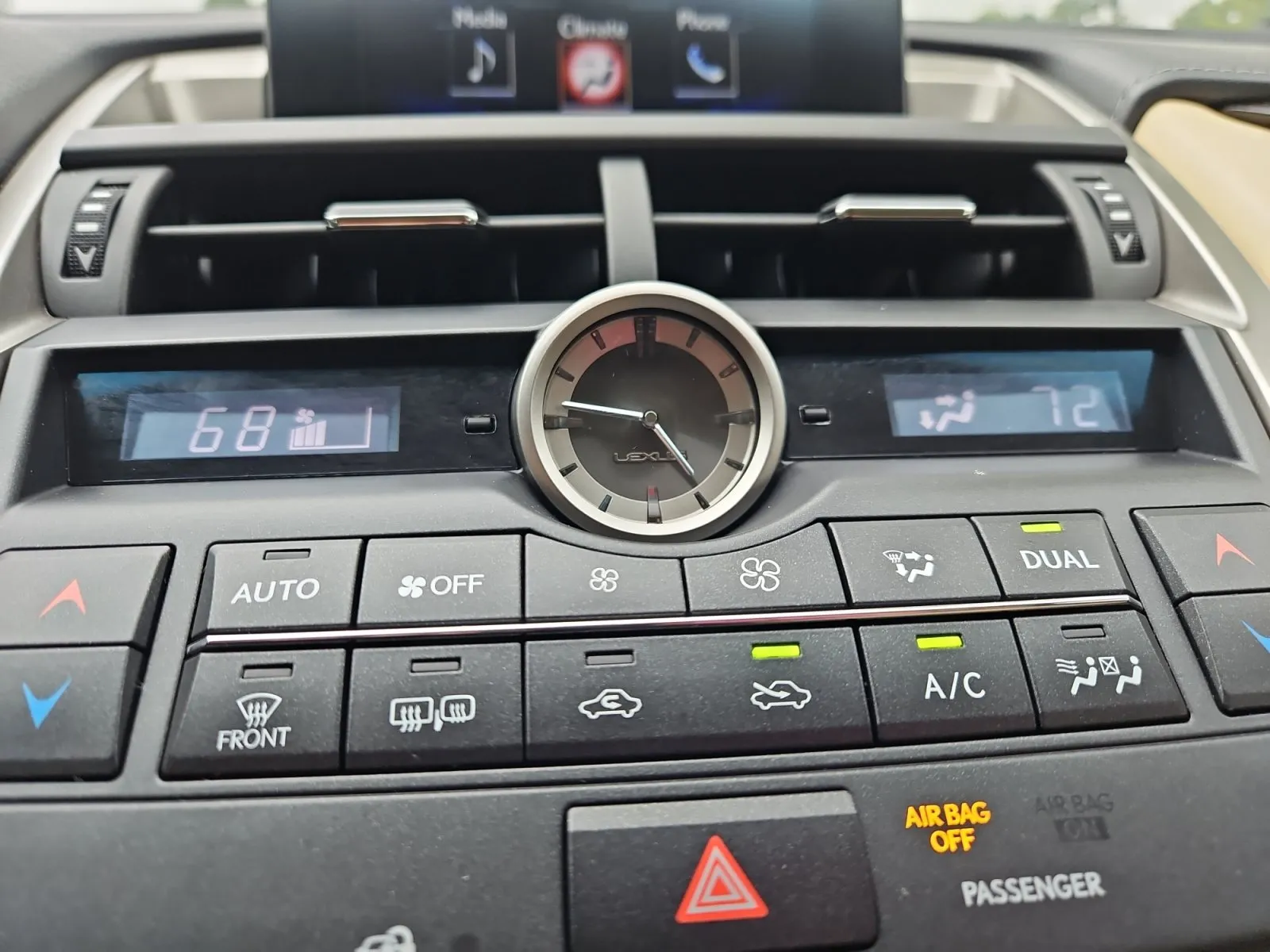Lexus NX photo 20