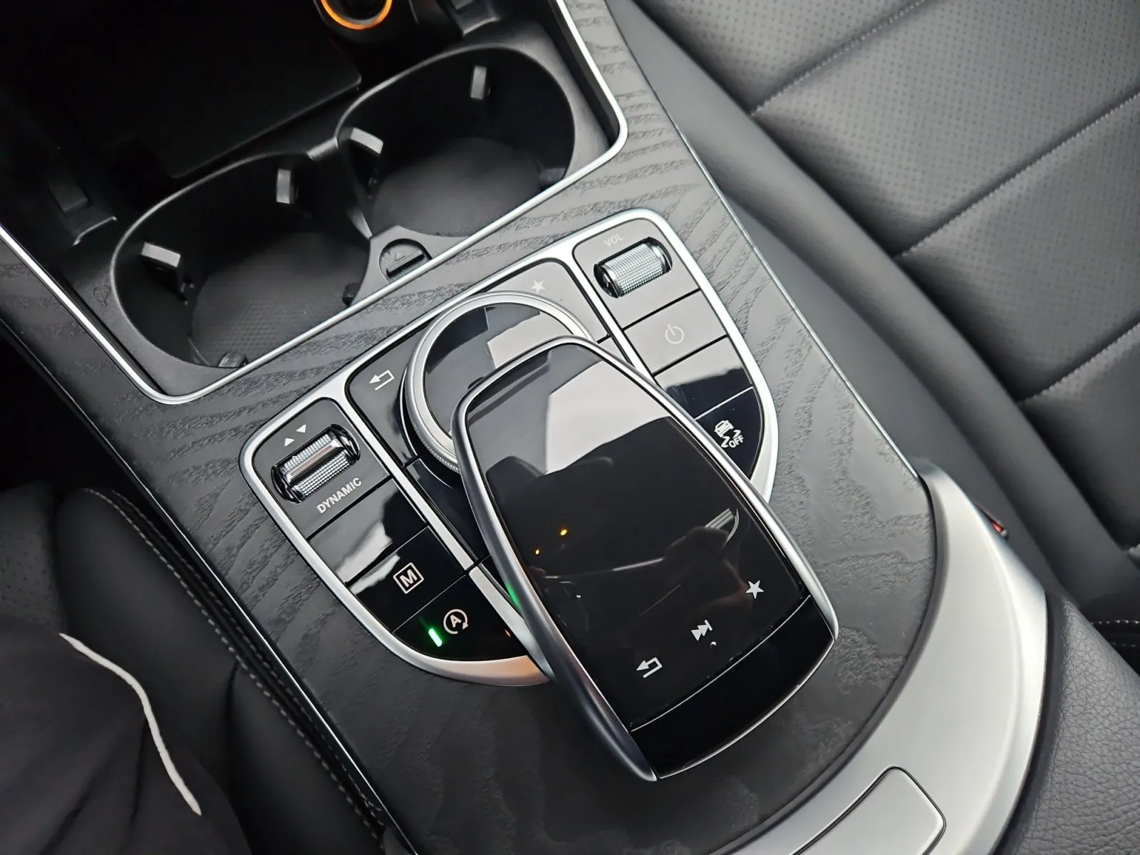 Mercedes-Benz GLC photo 24