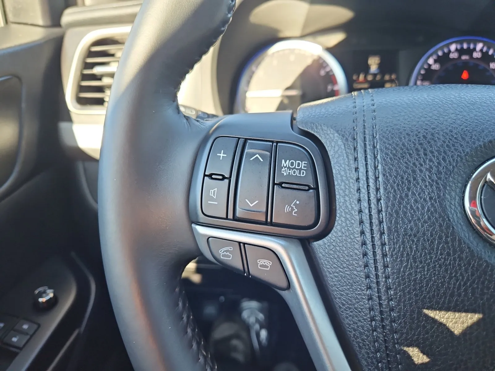 Toyota Highlander photo 30
