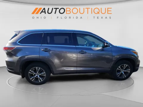 More photos of 2016 Toyota Highlander XLE at Auto Boutique Ohio, OH