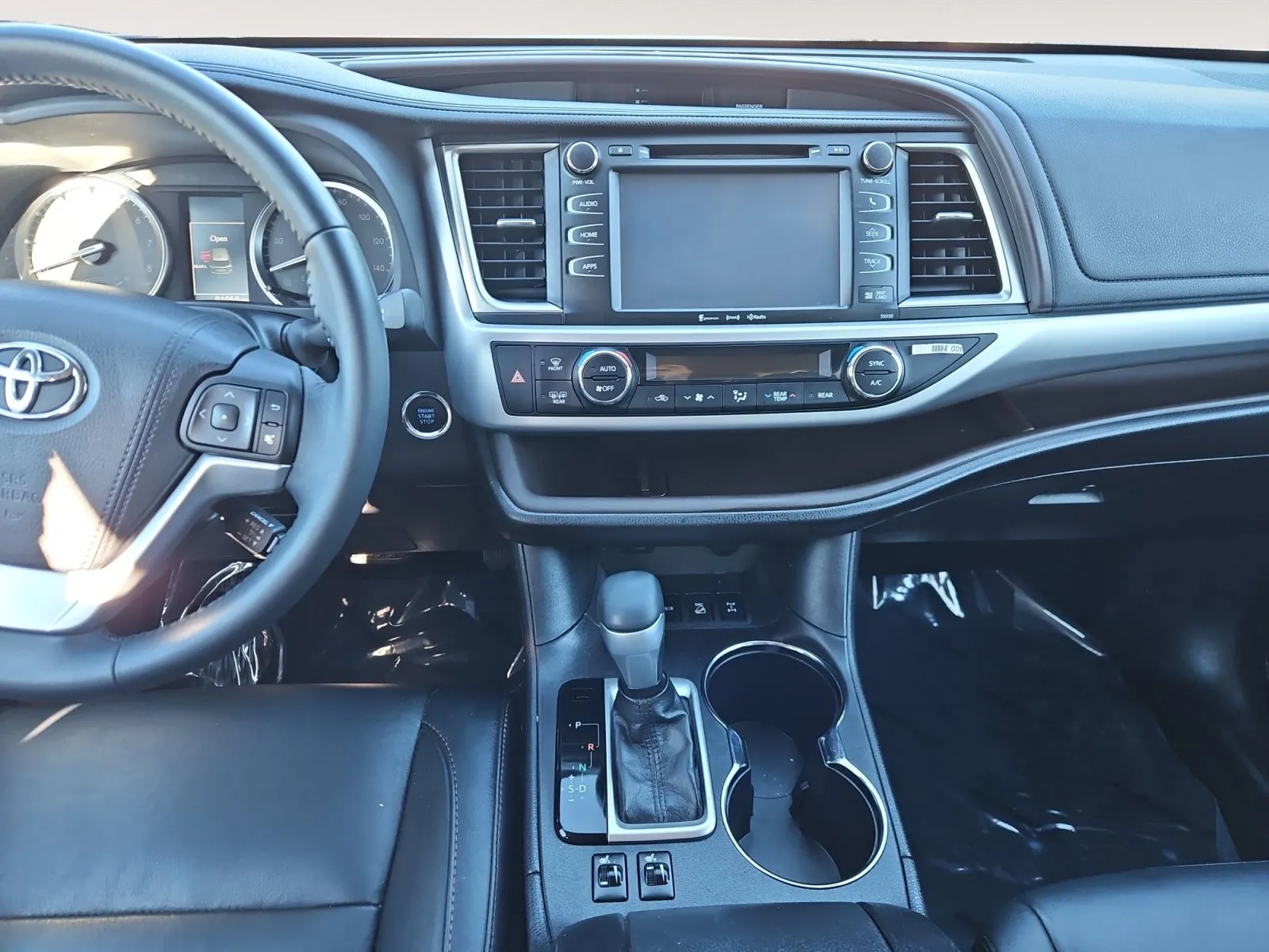 Toyota Highlander photo 12