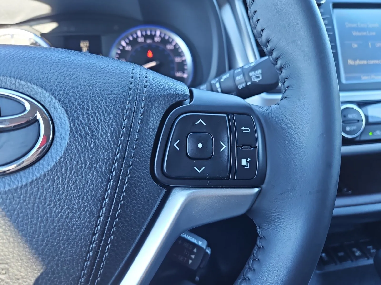 Toyota Highlander photo 28