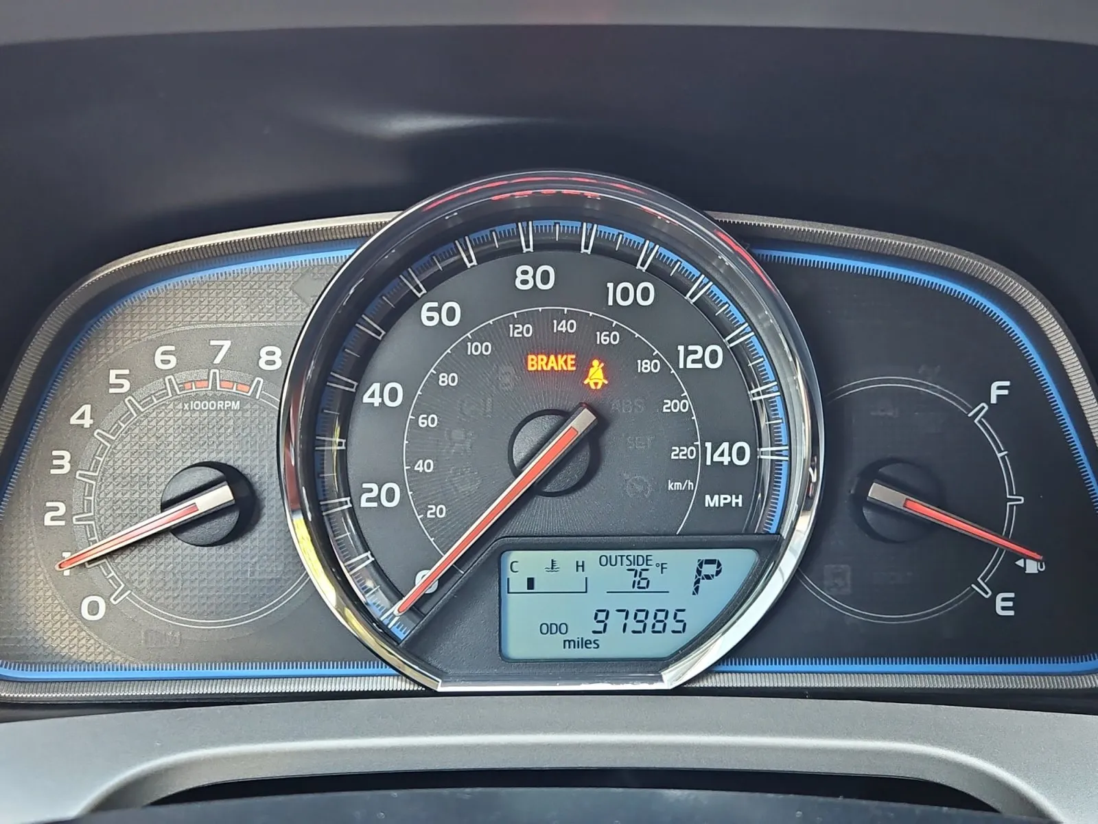 Toyota RAV4 photo 18