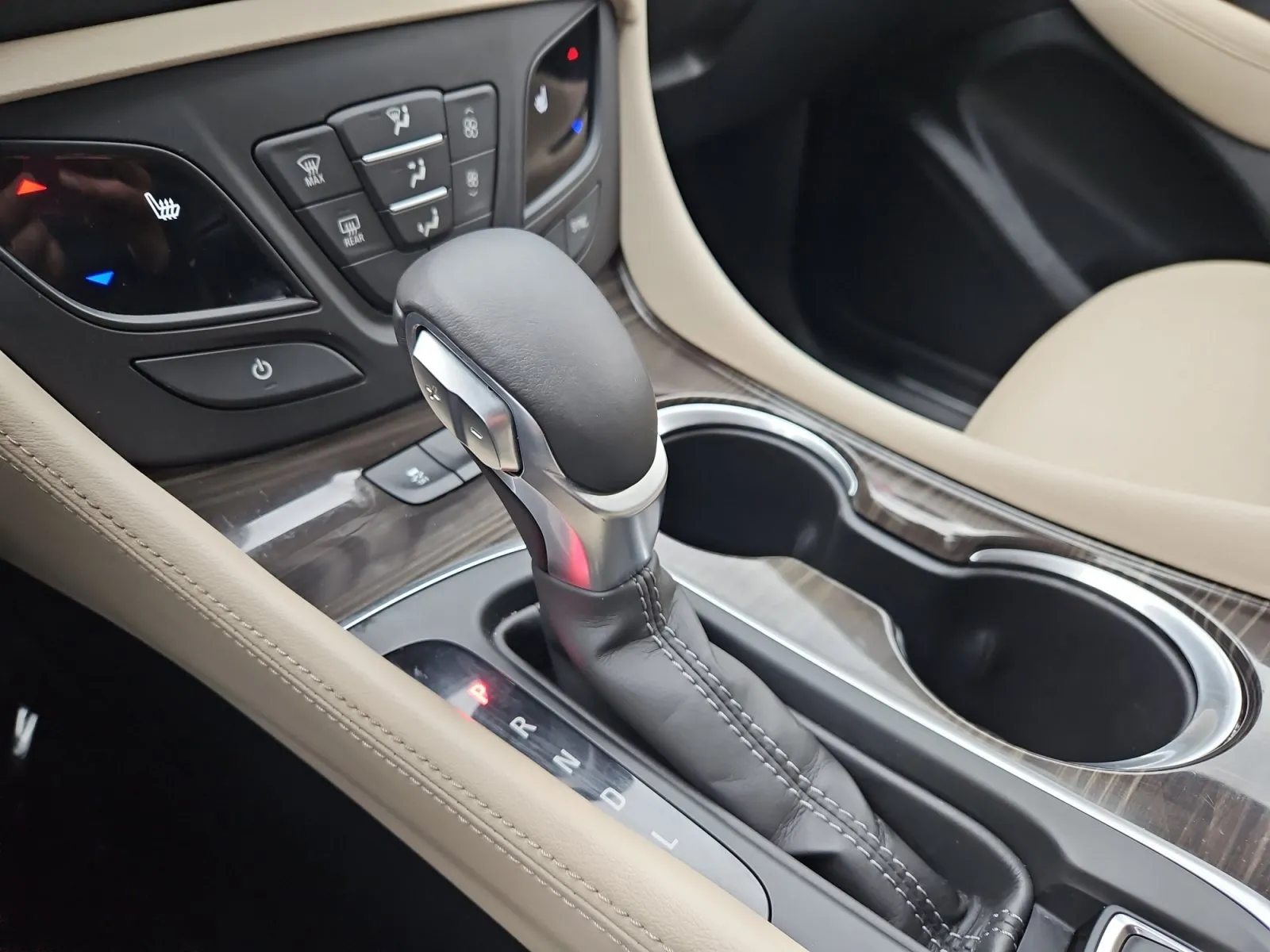 Buick Envision photo 23