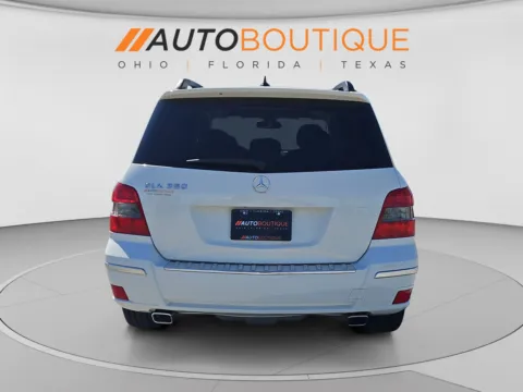 More photos of 2012 Mercedes-Benz GLK-Class GLK 350 at Auto Boutique Ohio, OH