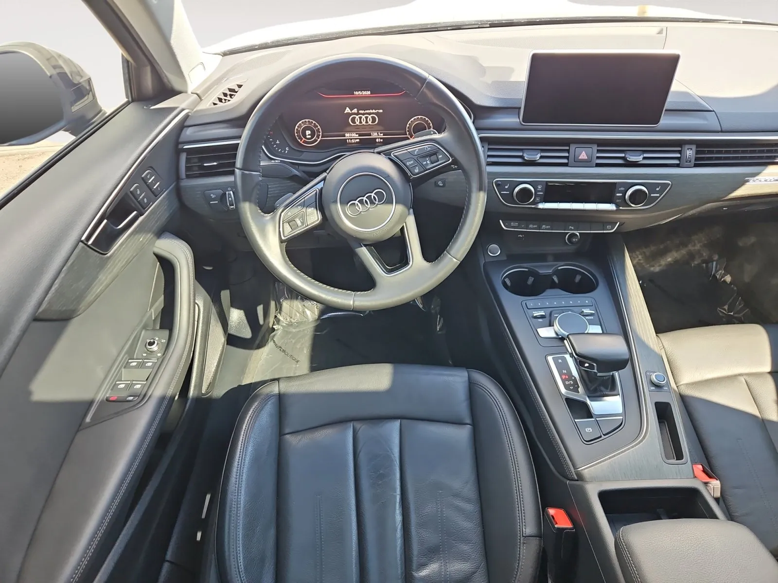 Audi A4 photo 10