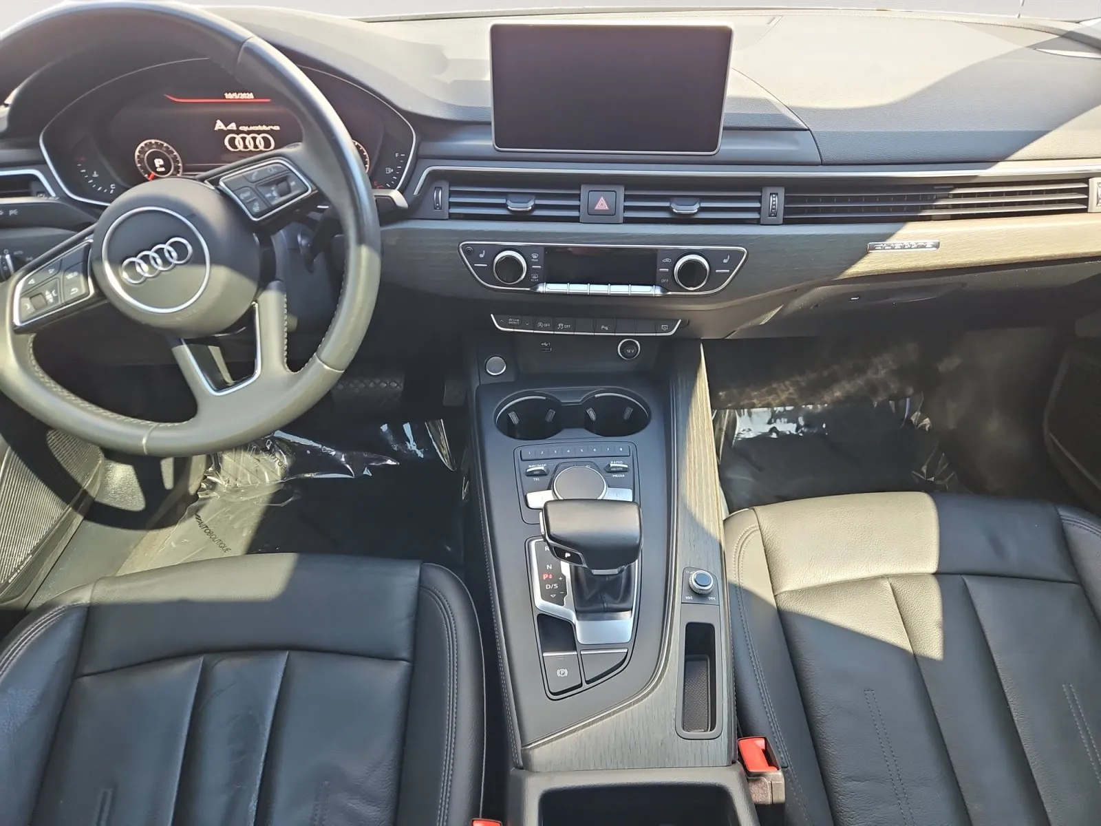 Audi A4 photo 11