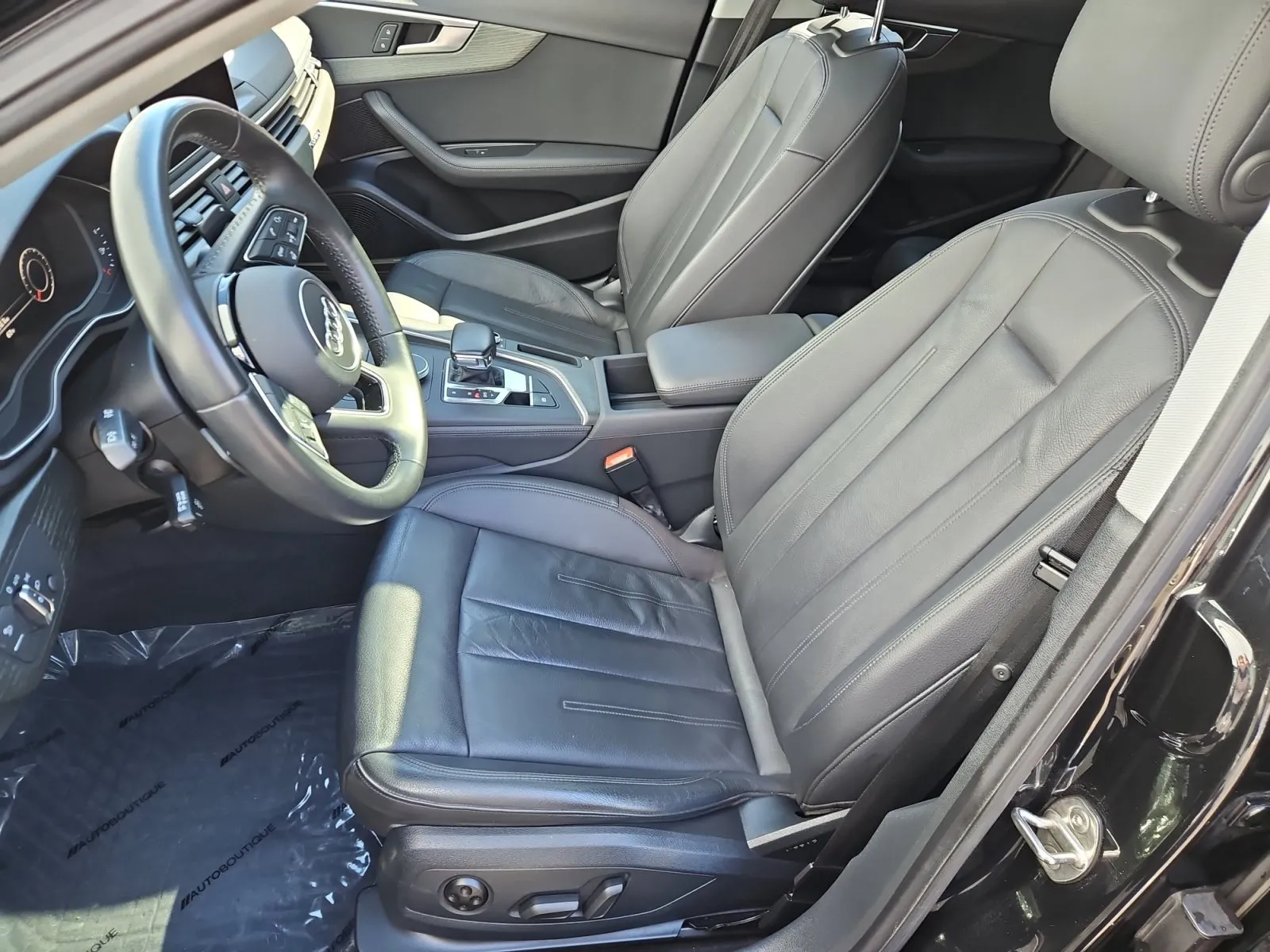 Audi A4 photo 9