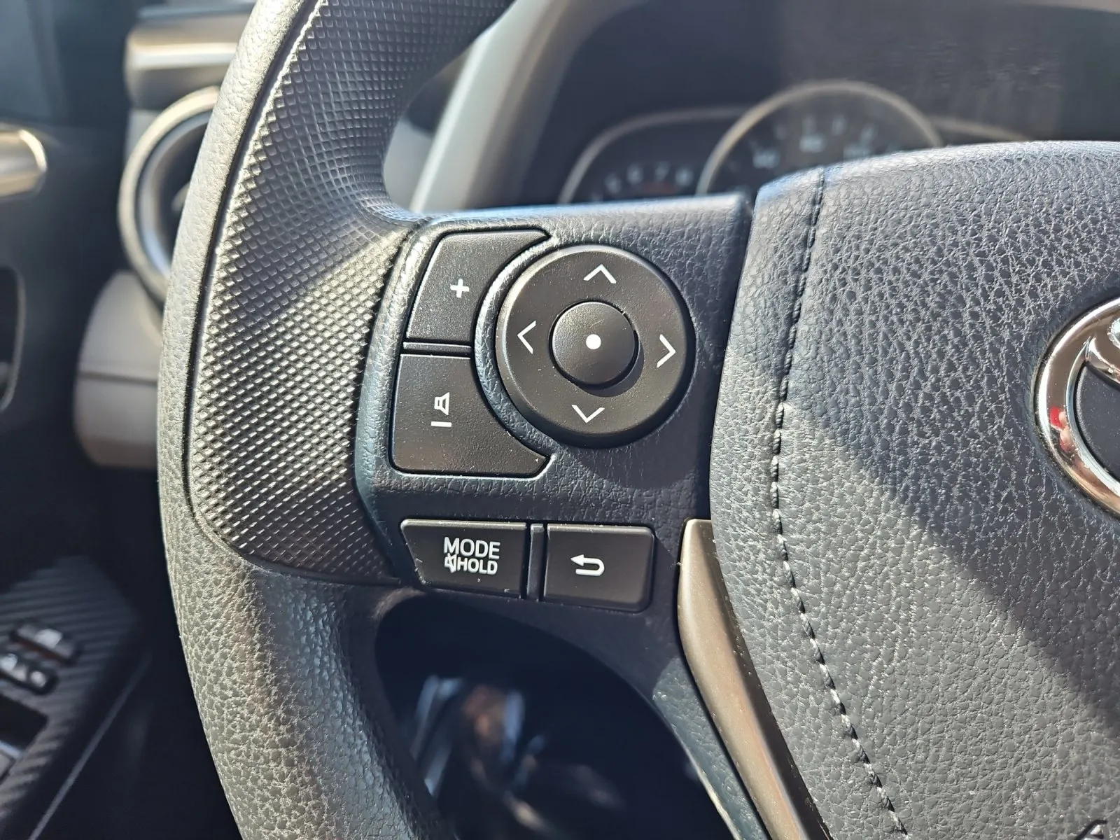 Toyota RAV4 photo 23