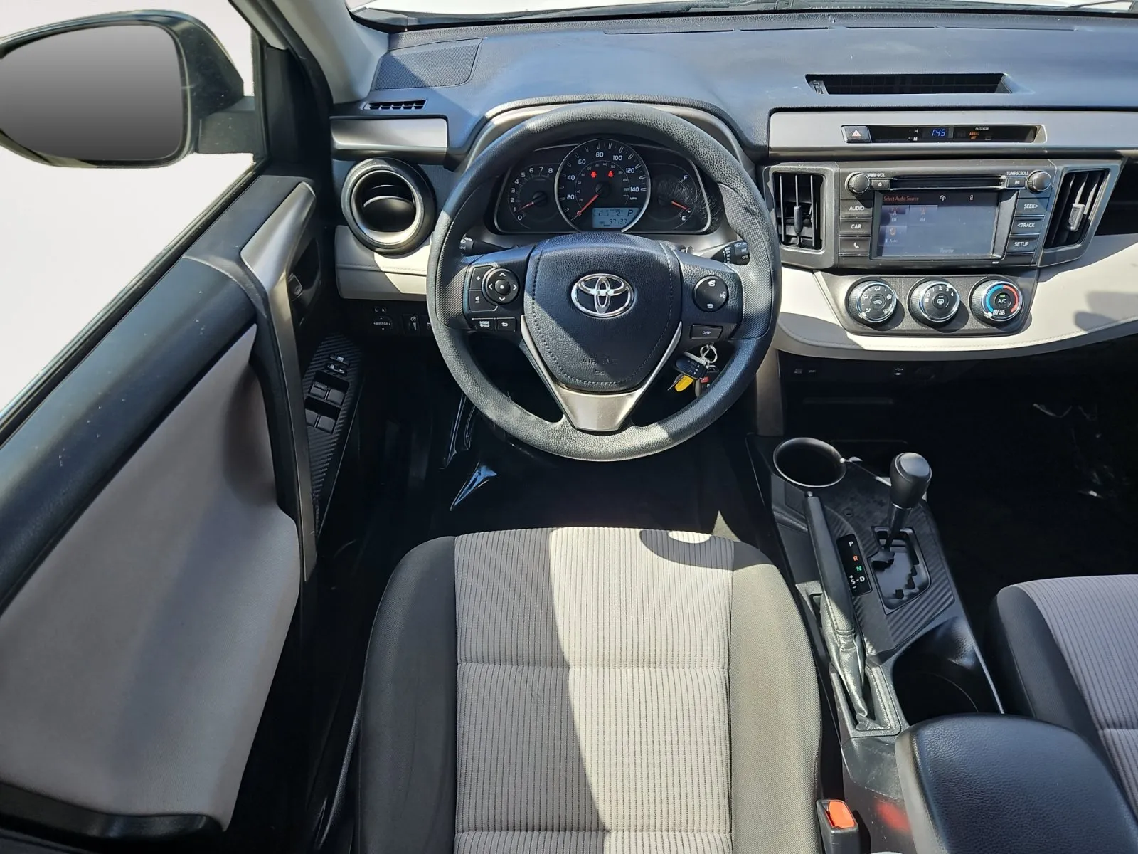 Toyota RAV4 photo 11