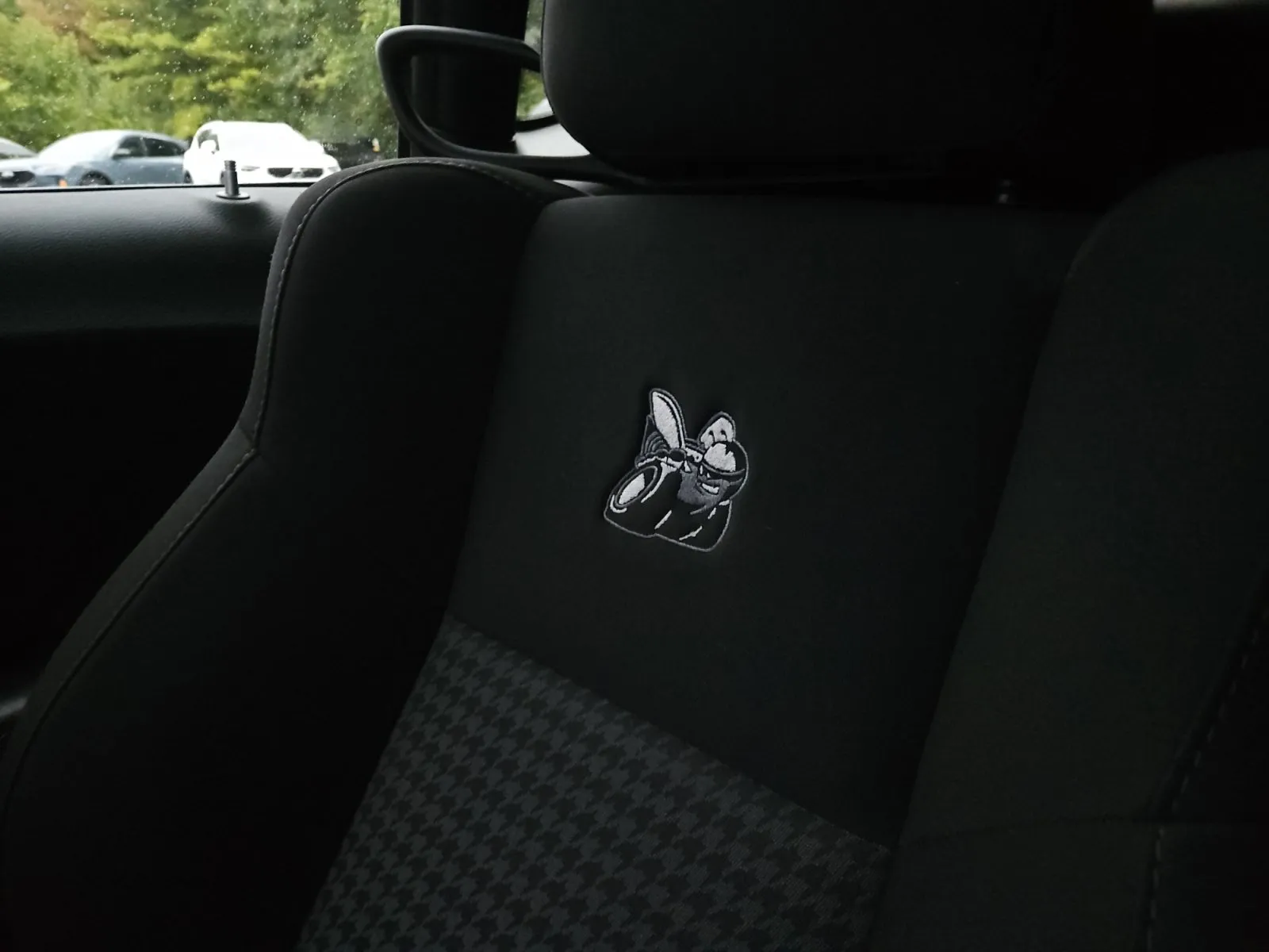 Dodge Challenger photo 27
