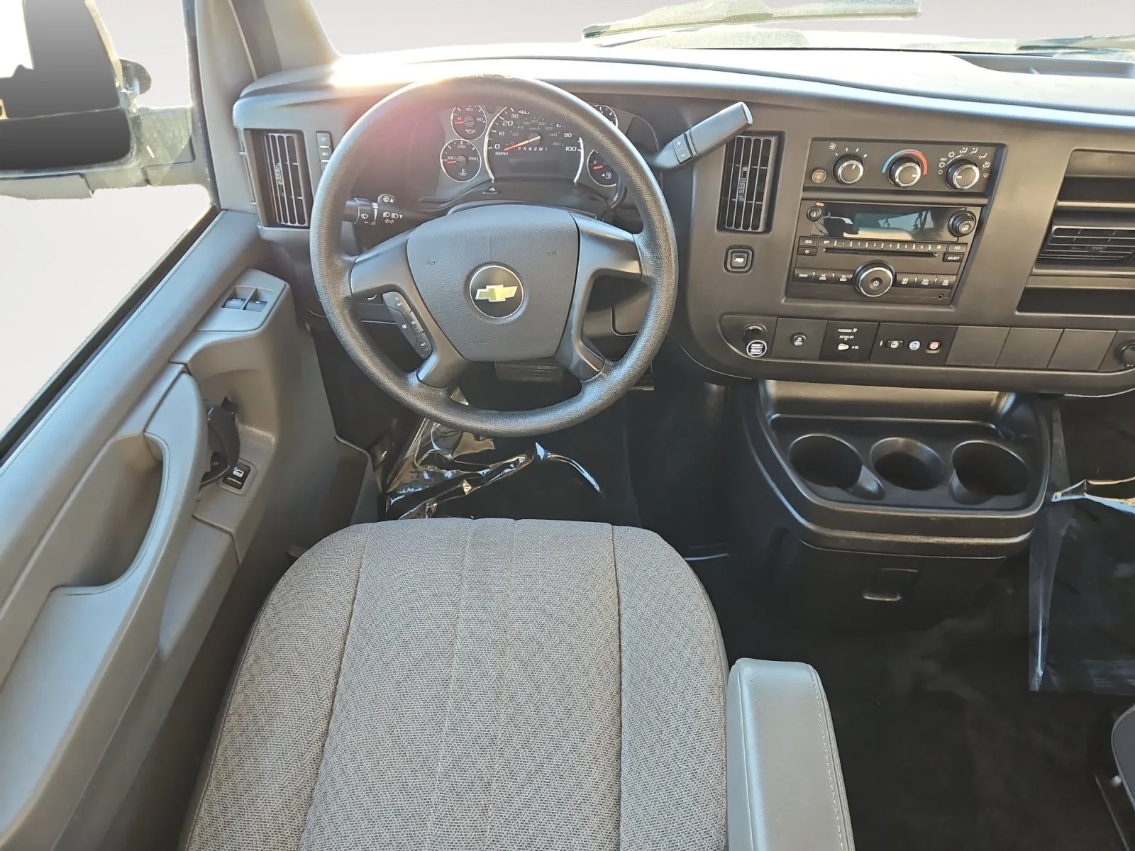 Chevrolet Express photo 10