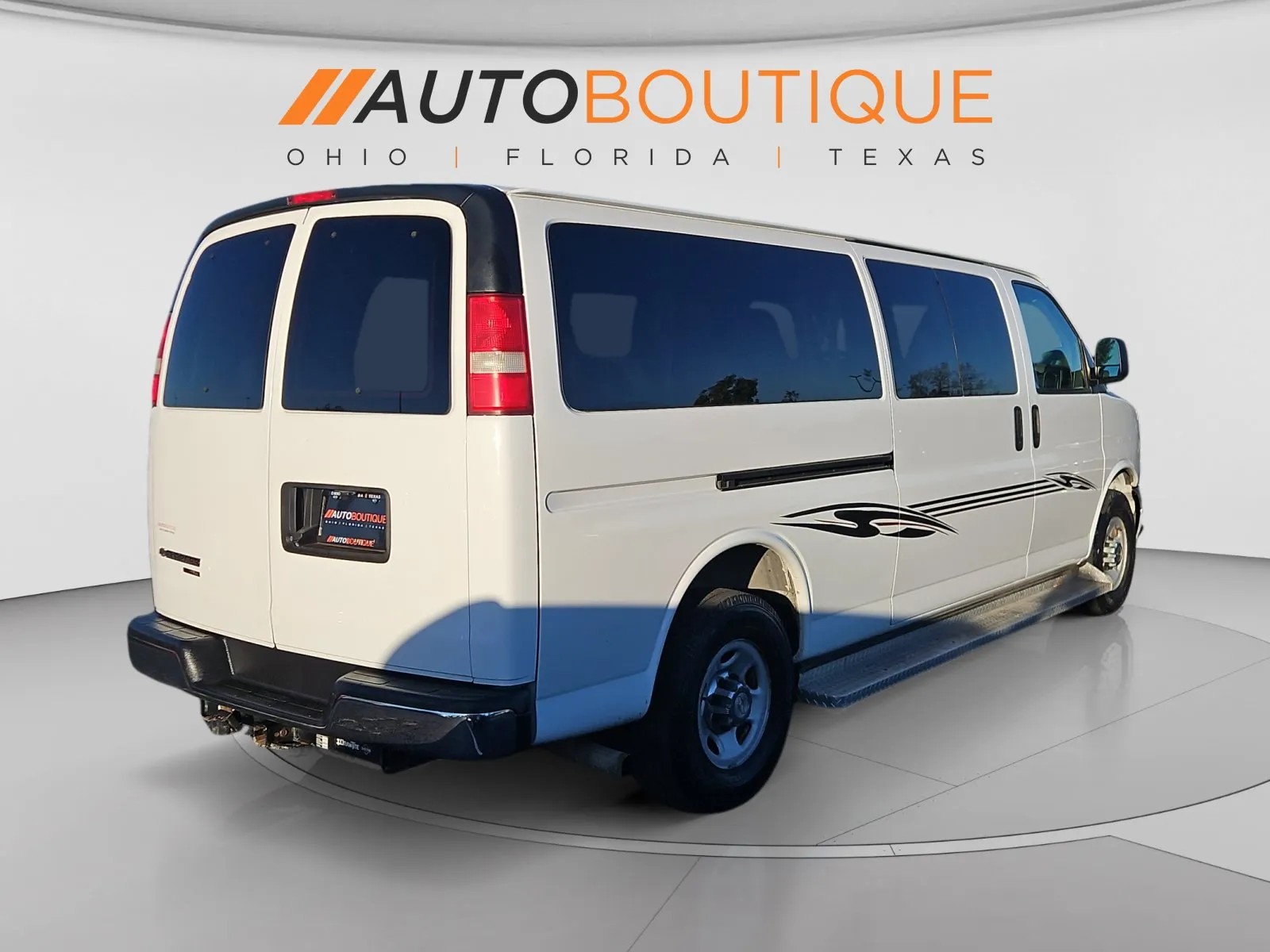 Chevrolet Express photo 5