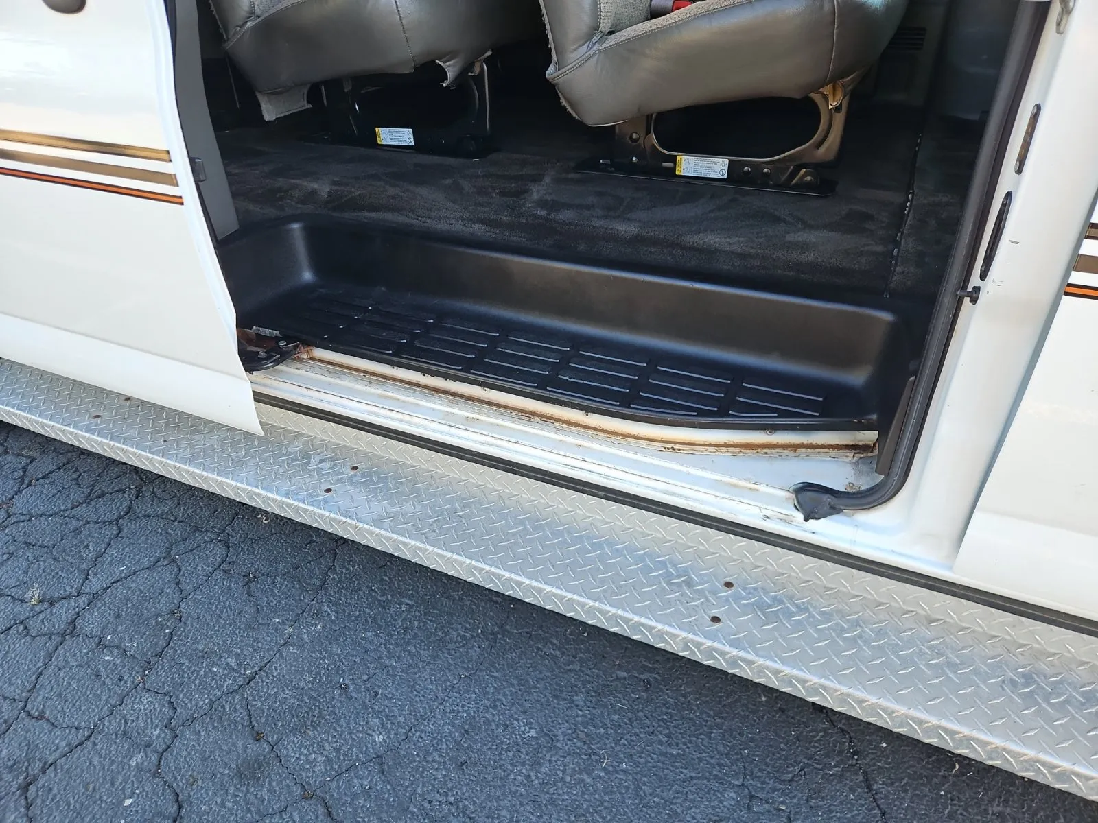 Chevrolet Express photo 17