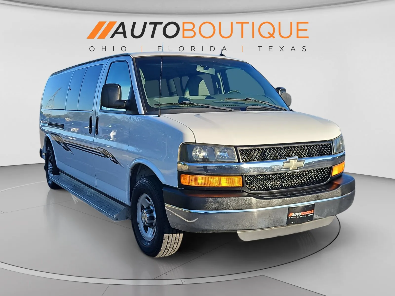 Chevrolet Express photo 7