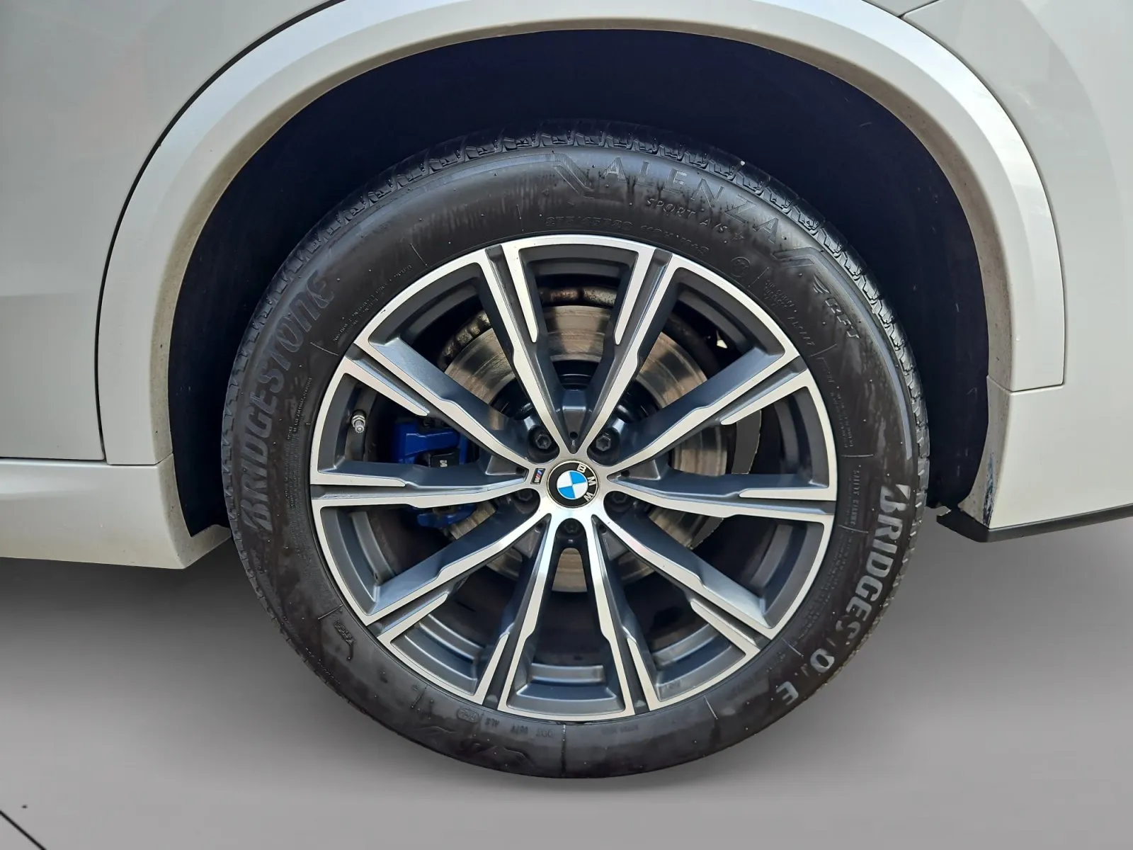 BMW X5 photo 16
